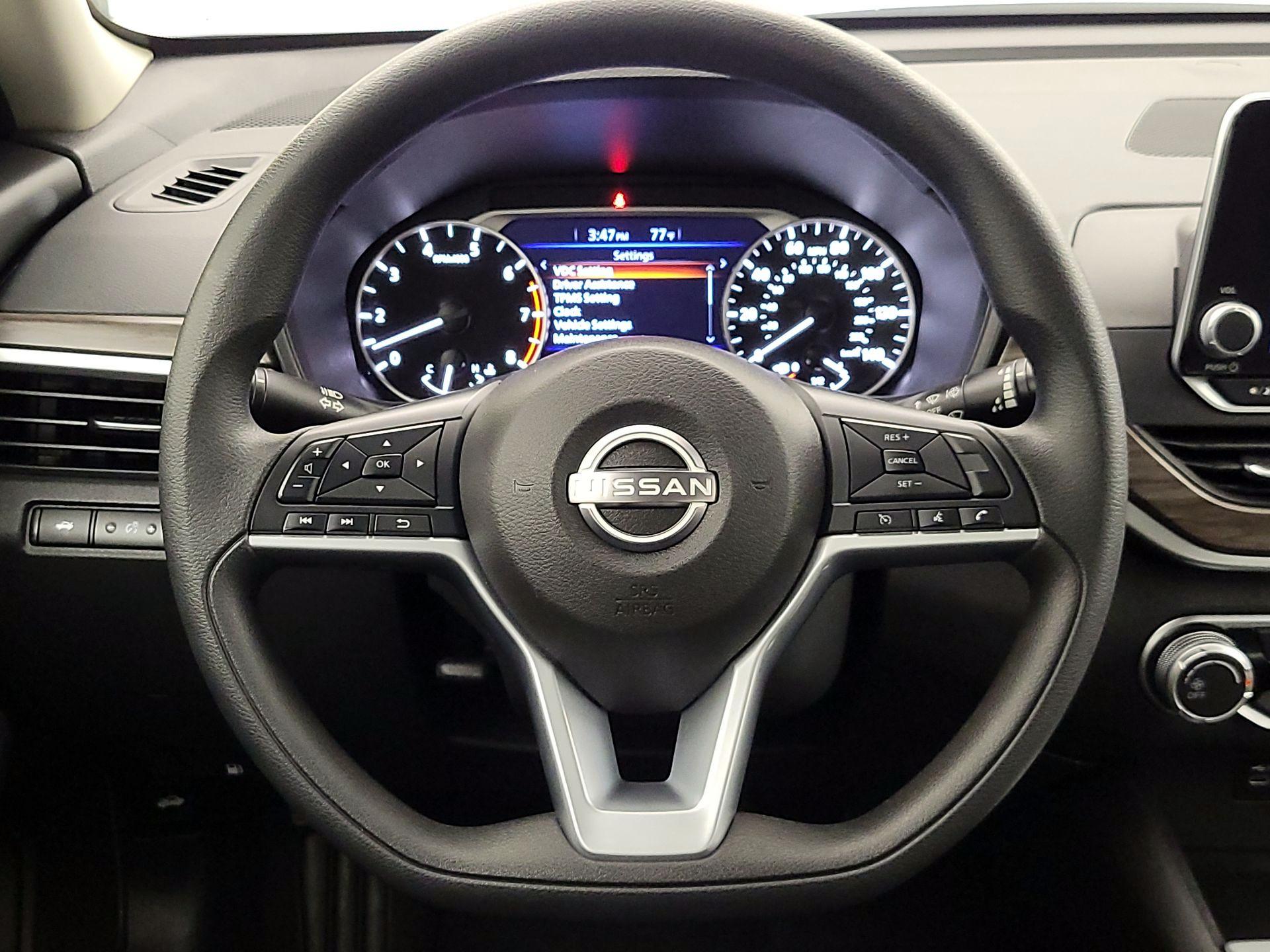 Thumbnail: 2025 Nissan Altima - 10