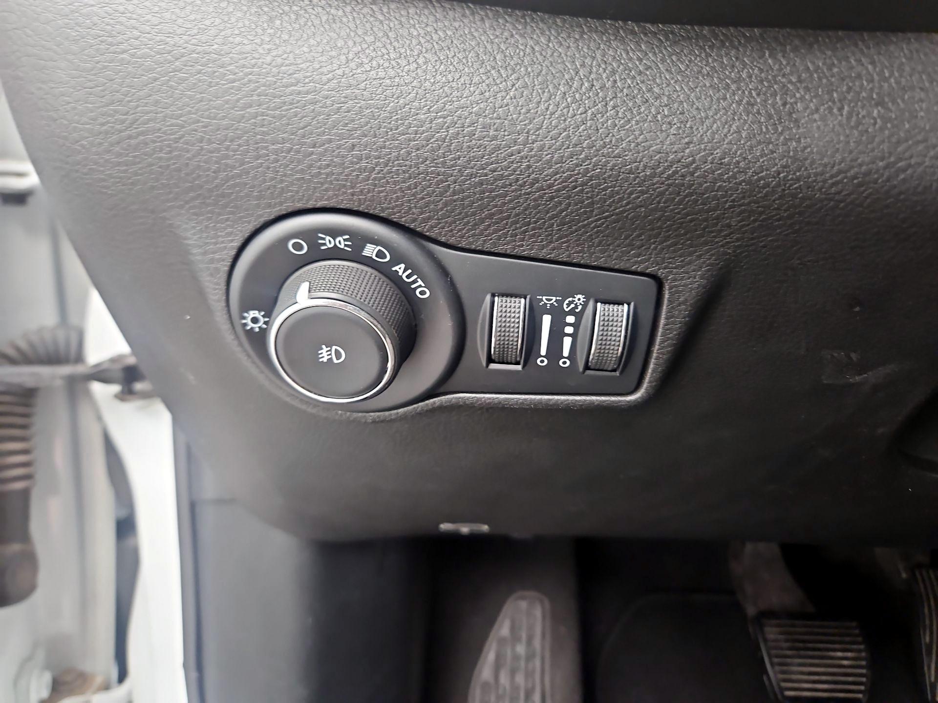 Thumbnail: 2025 Jeep Compass - 13