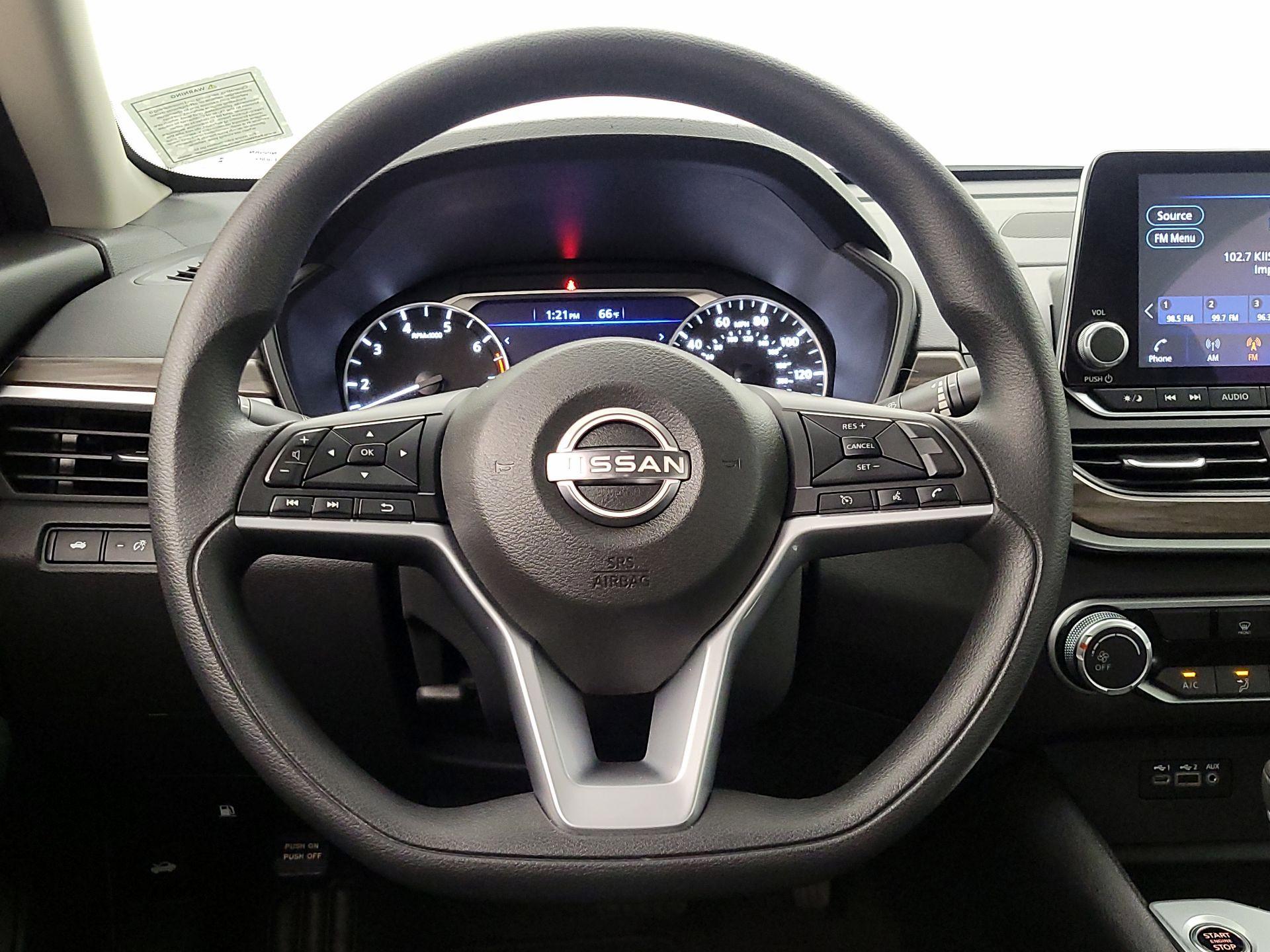 Thumbnail: 2025 Nissan Altima - 10