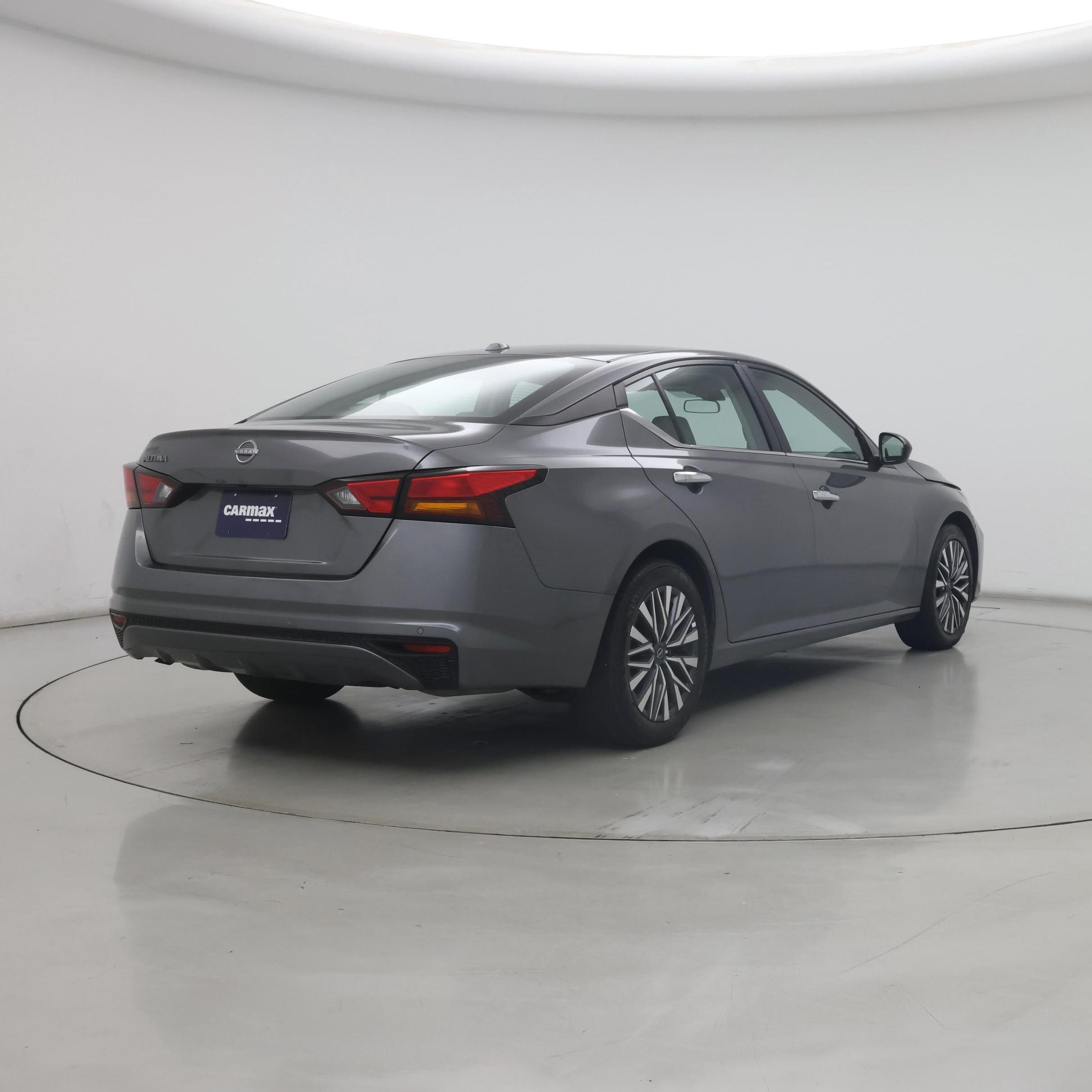 Thumbnail: 2025 Nissan Altima - 8