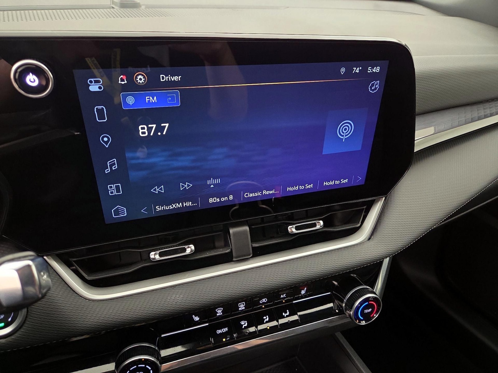 2025 Chevrolet Equinox LT - Photo 16