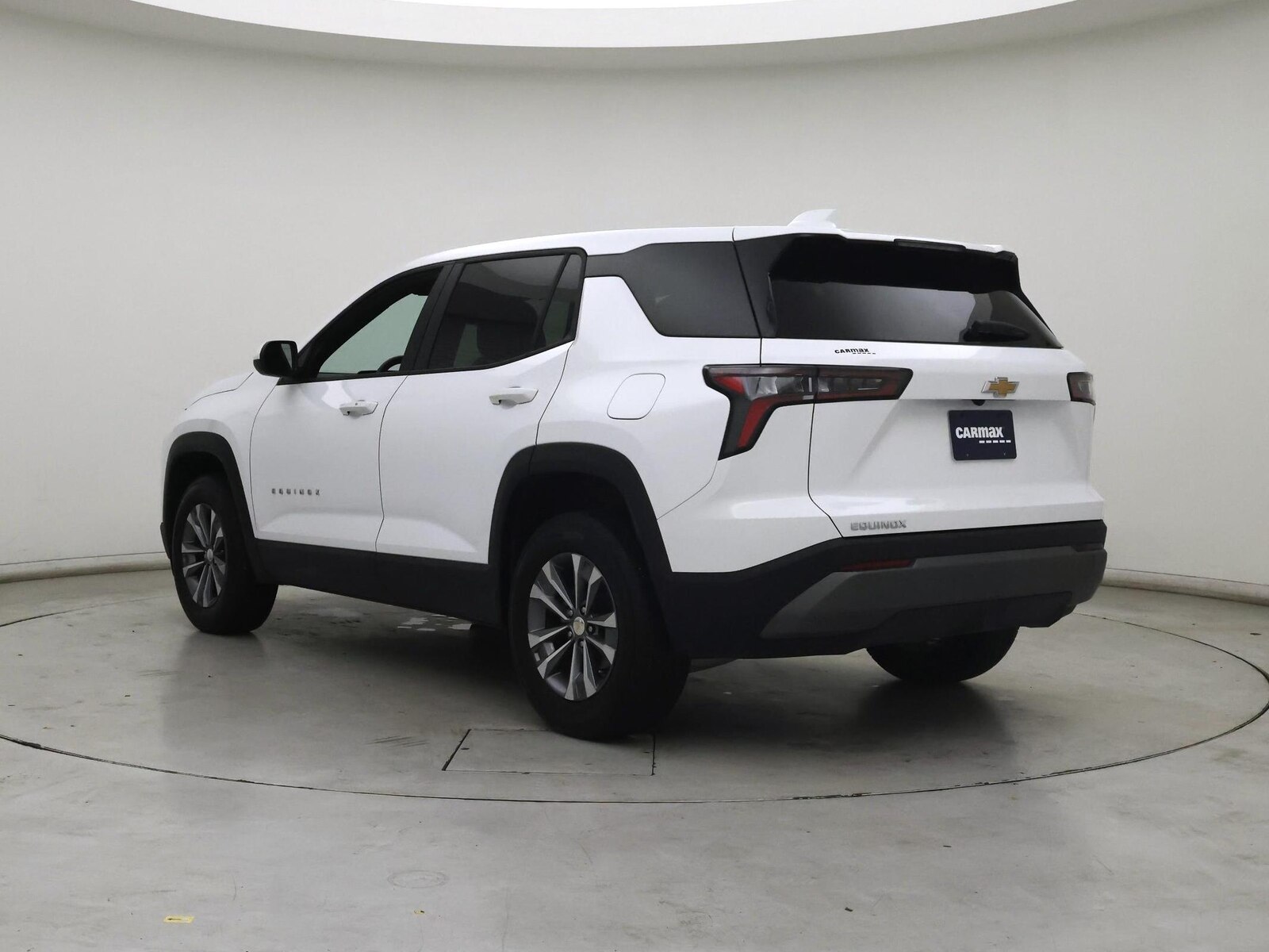 2025 Chevrolet Equinox LT - Photo 3
