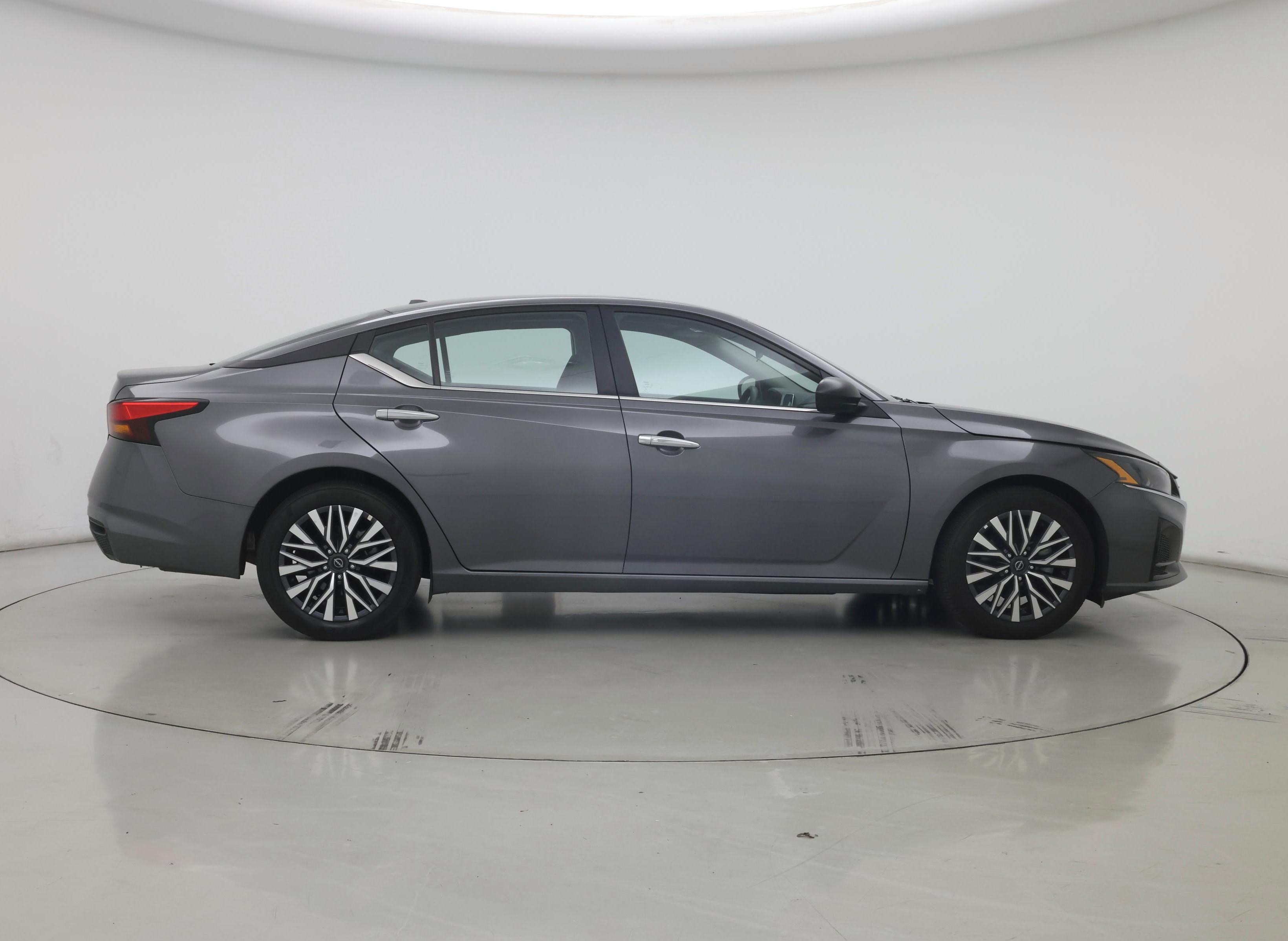 Thumbnail: 2025 Nissan Altima - 7