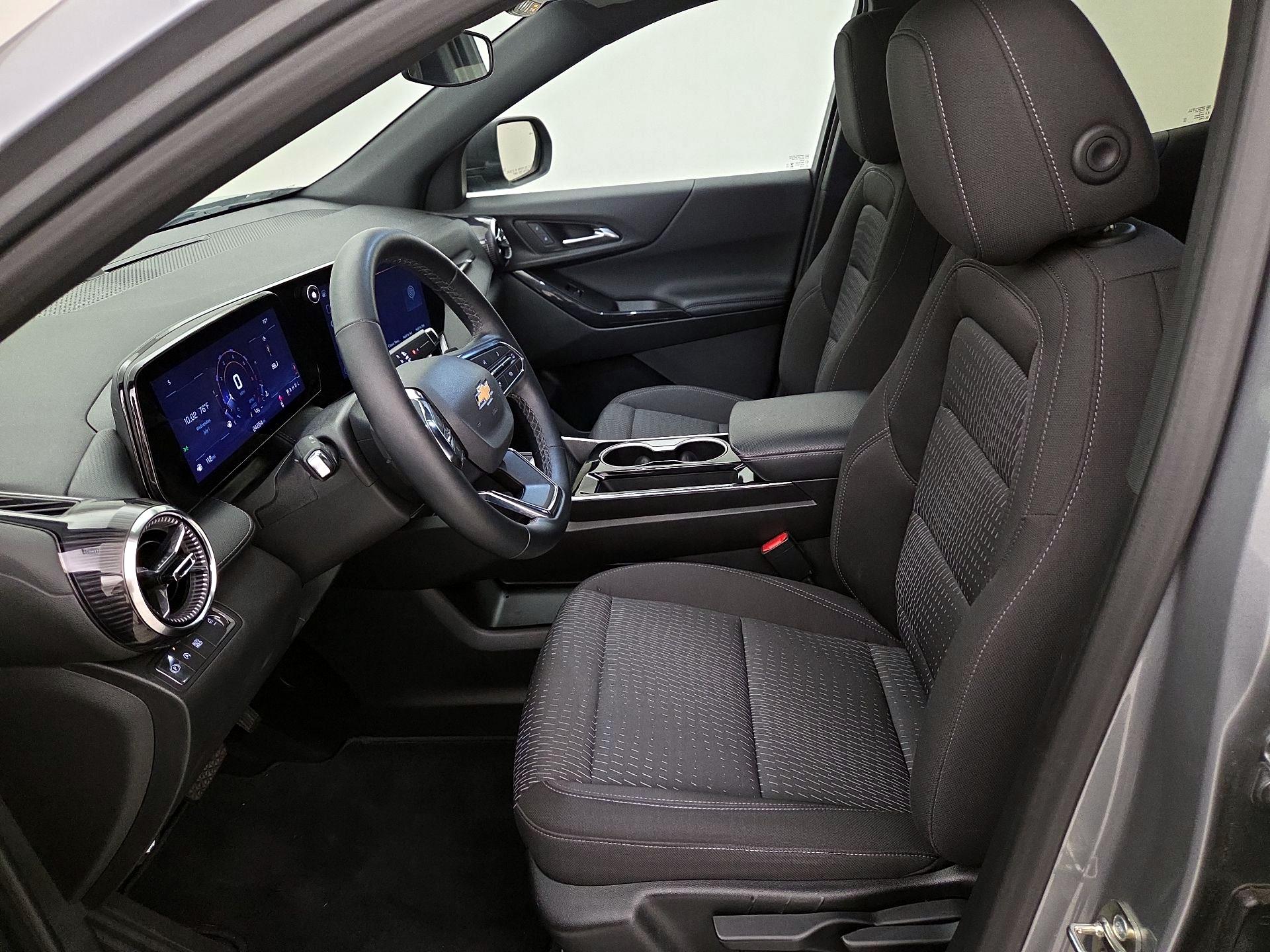 Thumbnail: 2025 Chevrolet Equinox - 11