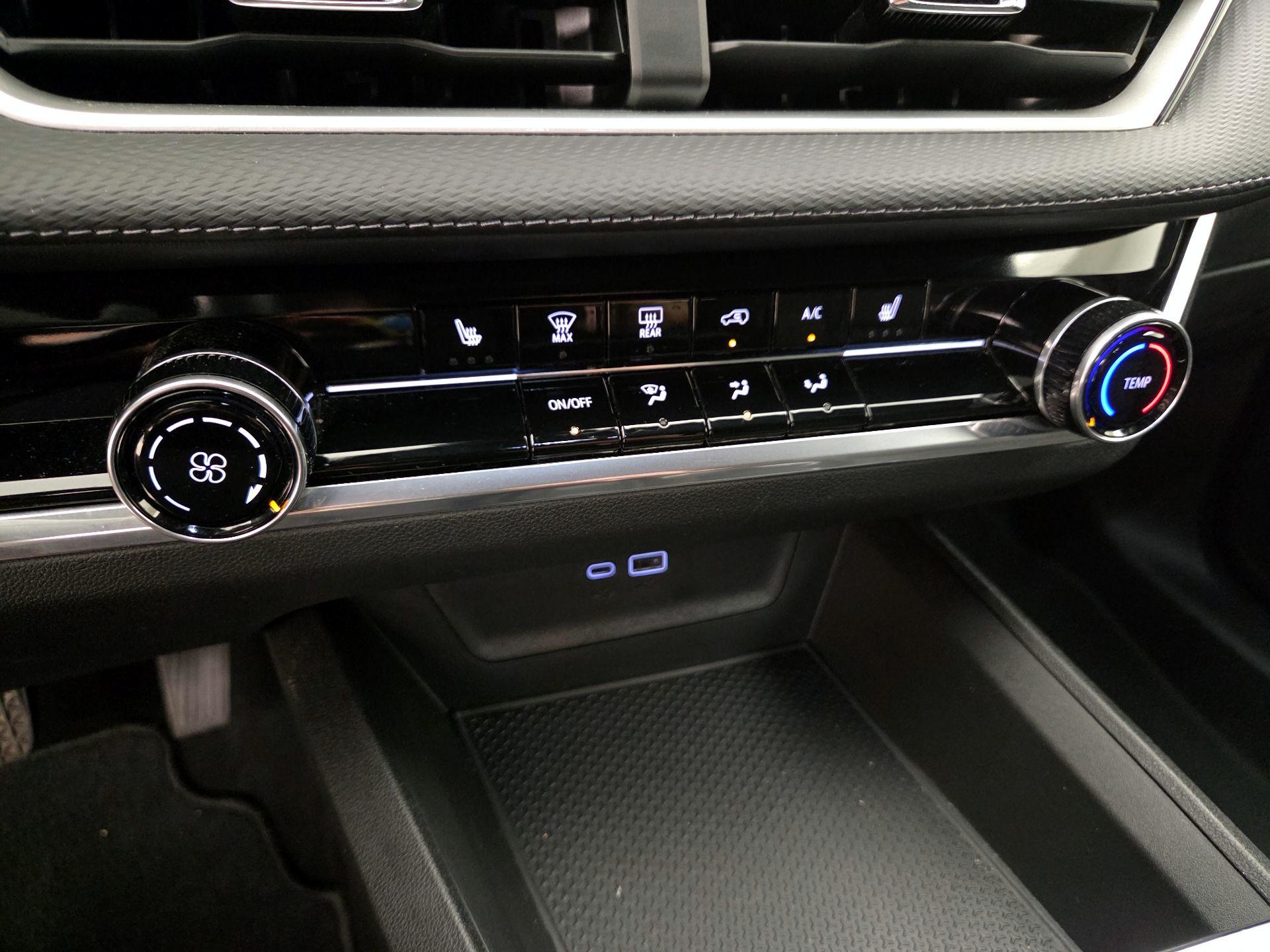 Thumbnail: 2025 Chevrolet Equinox - 16
