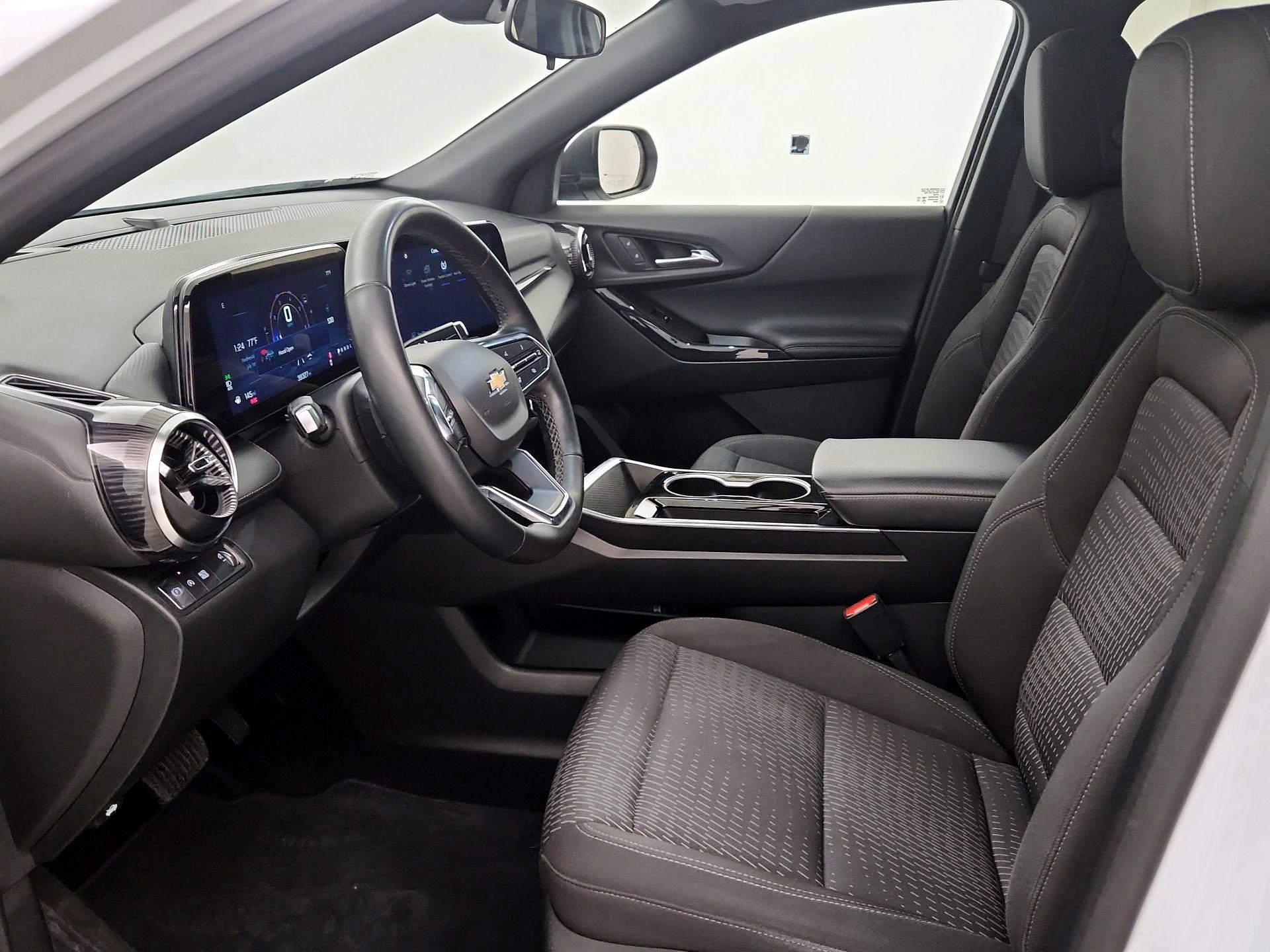 Thumbnail: 2025 Chevrolet Equinox - 11