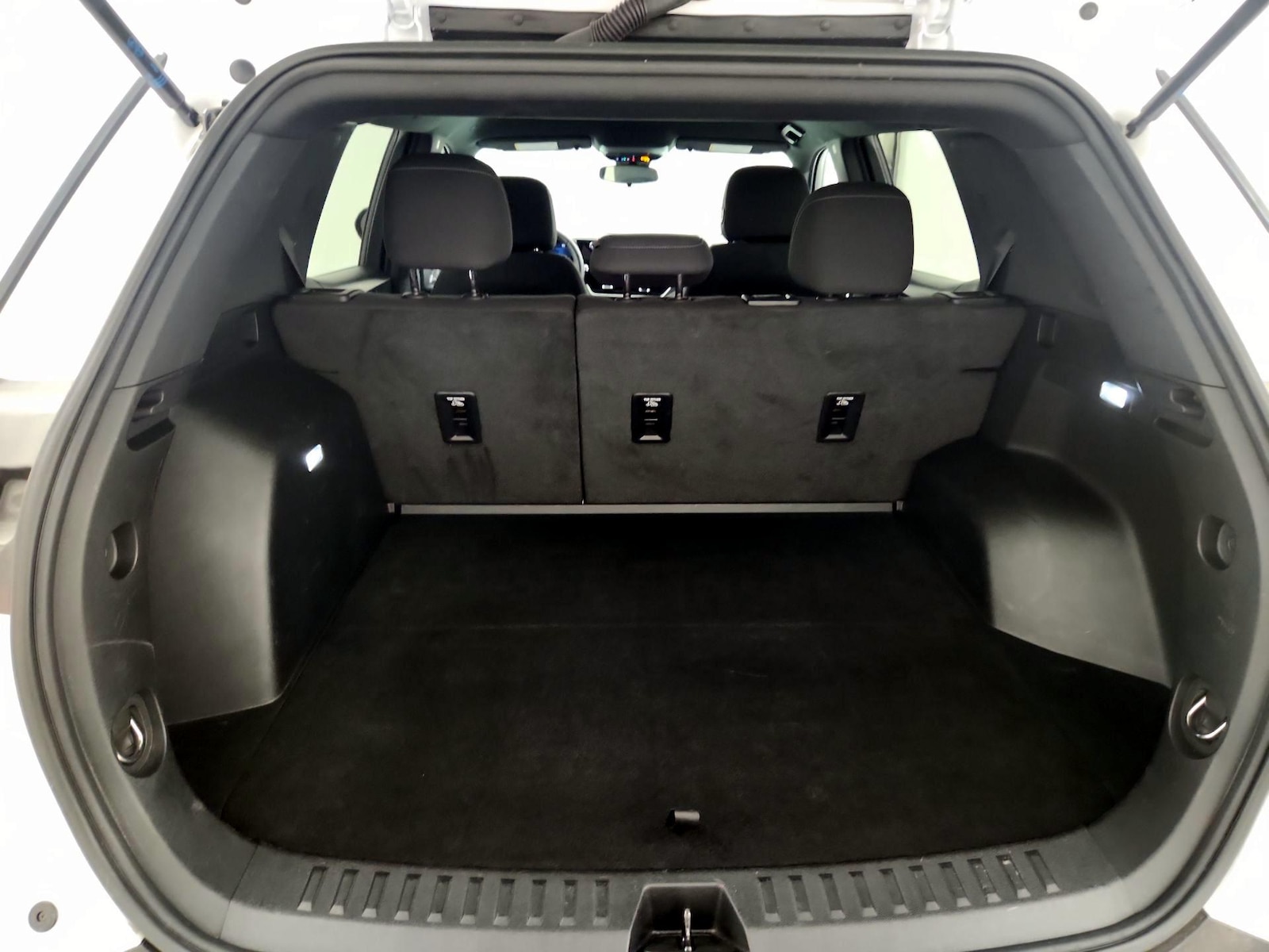 2025 Chevrolet Equinox LT - Photo 21