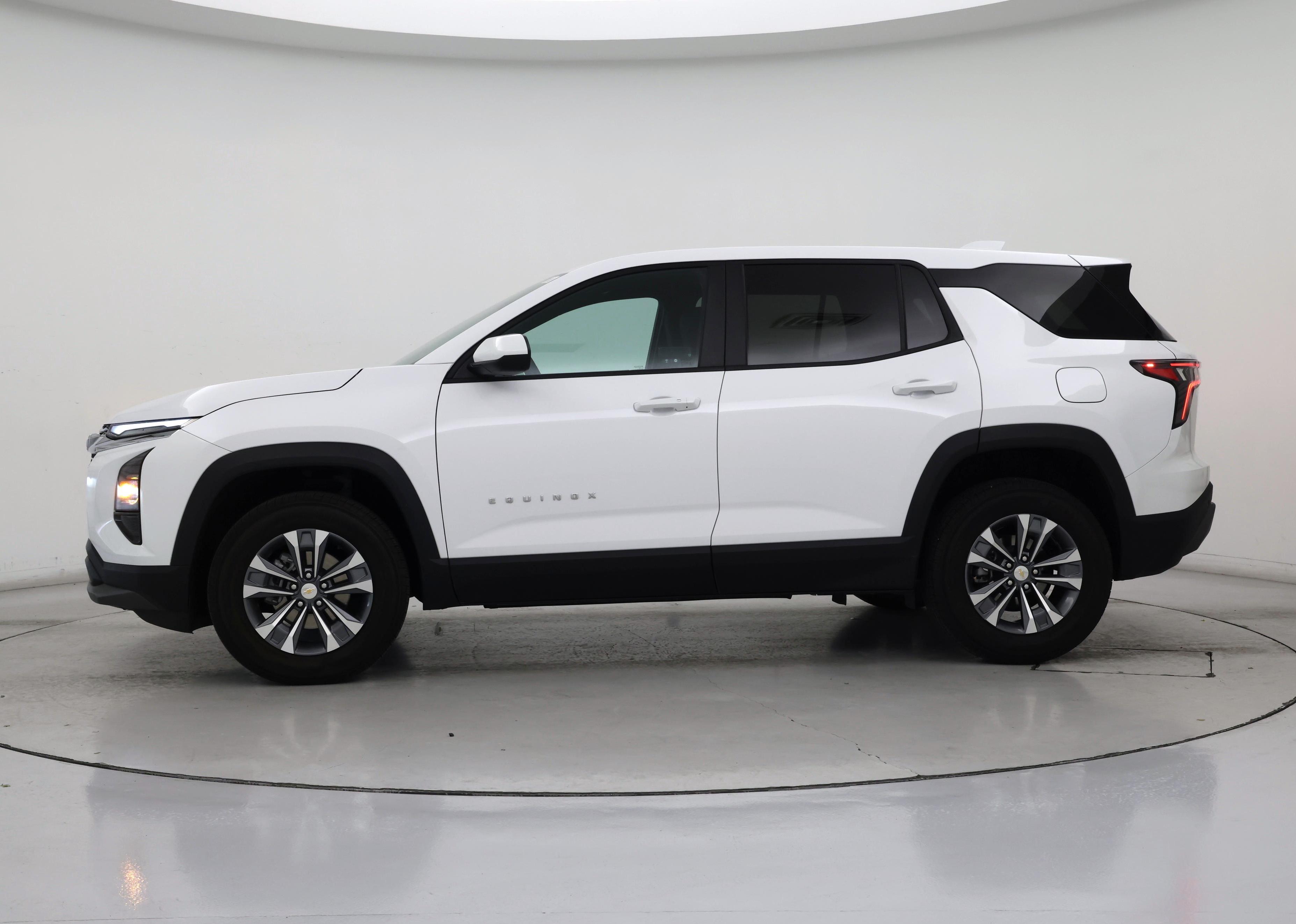 Thumbnail: 2025 Chevrolet Equinox - 3