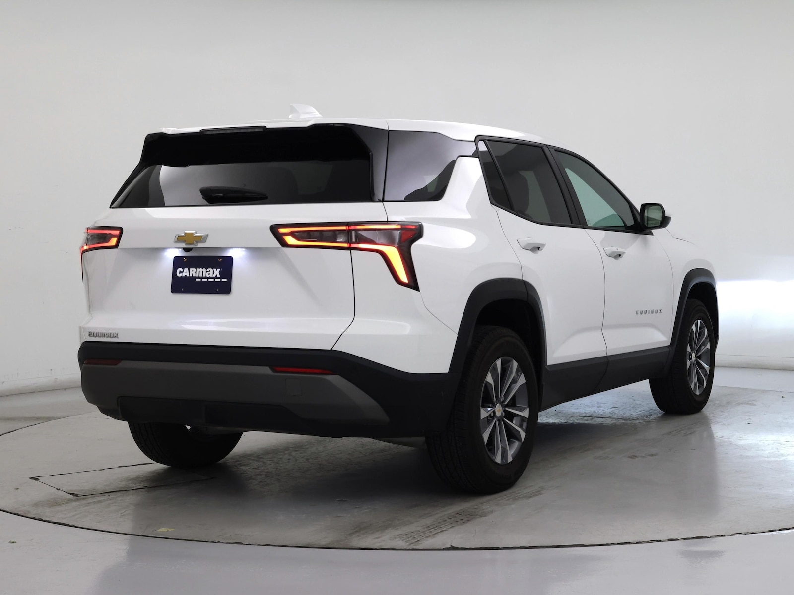 2025 Chevrolet Equinox LT - Photo 9