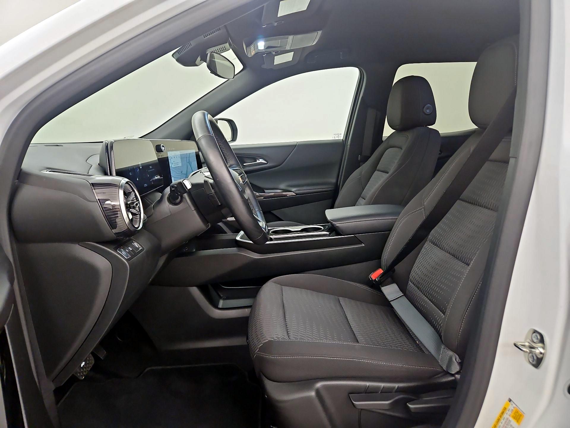 Thumbnail: 2025 Chevrolet Equinox - 11