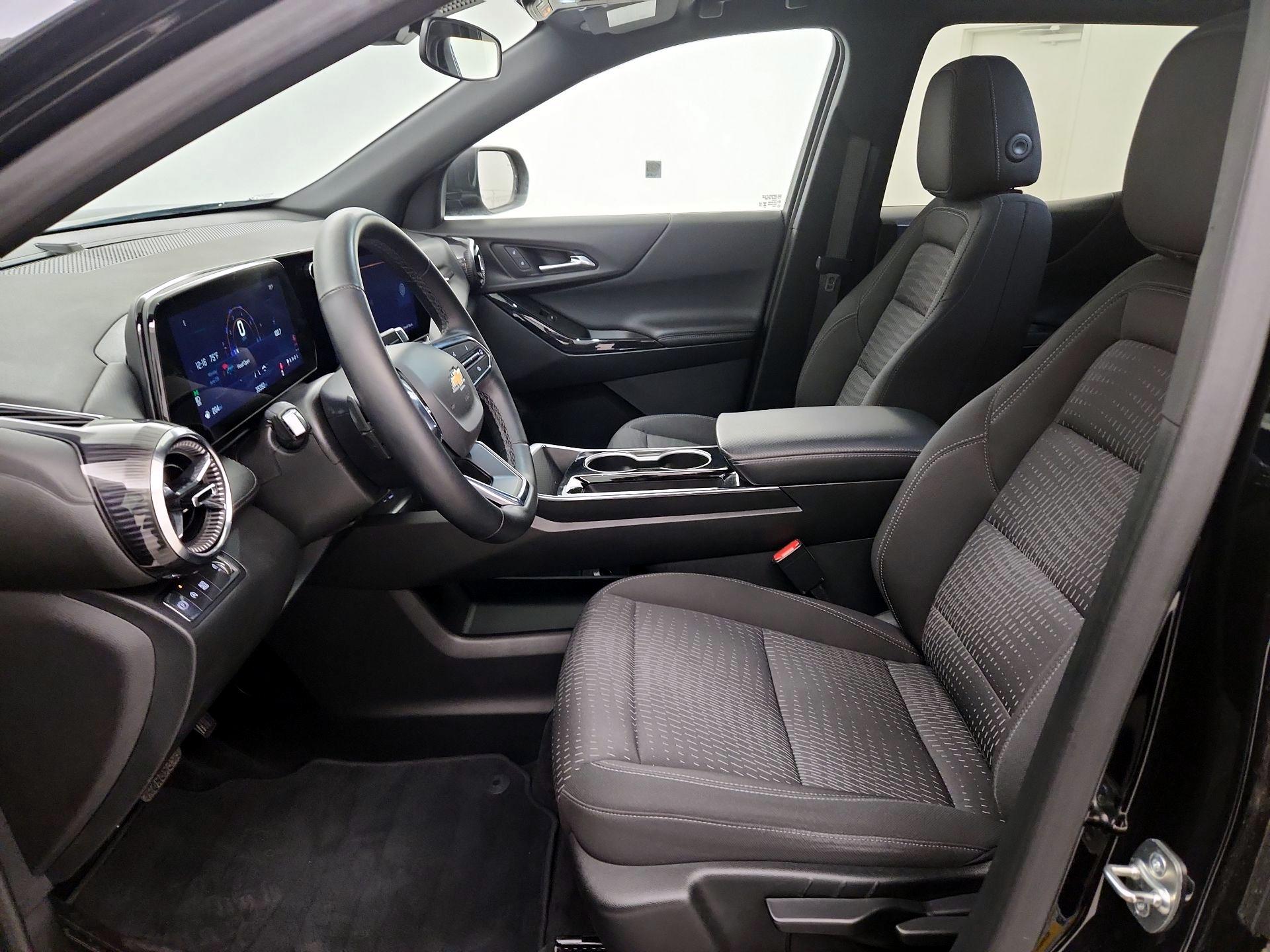 Thumbnail: 2025 Chevrolet Equinox - 11