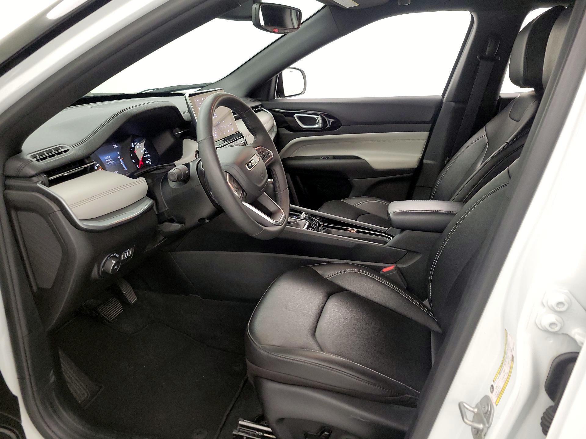 Thumbnail: 2025 Jeep Compass - 11