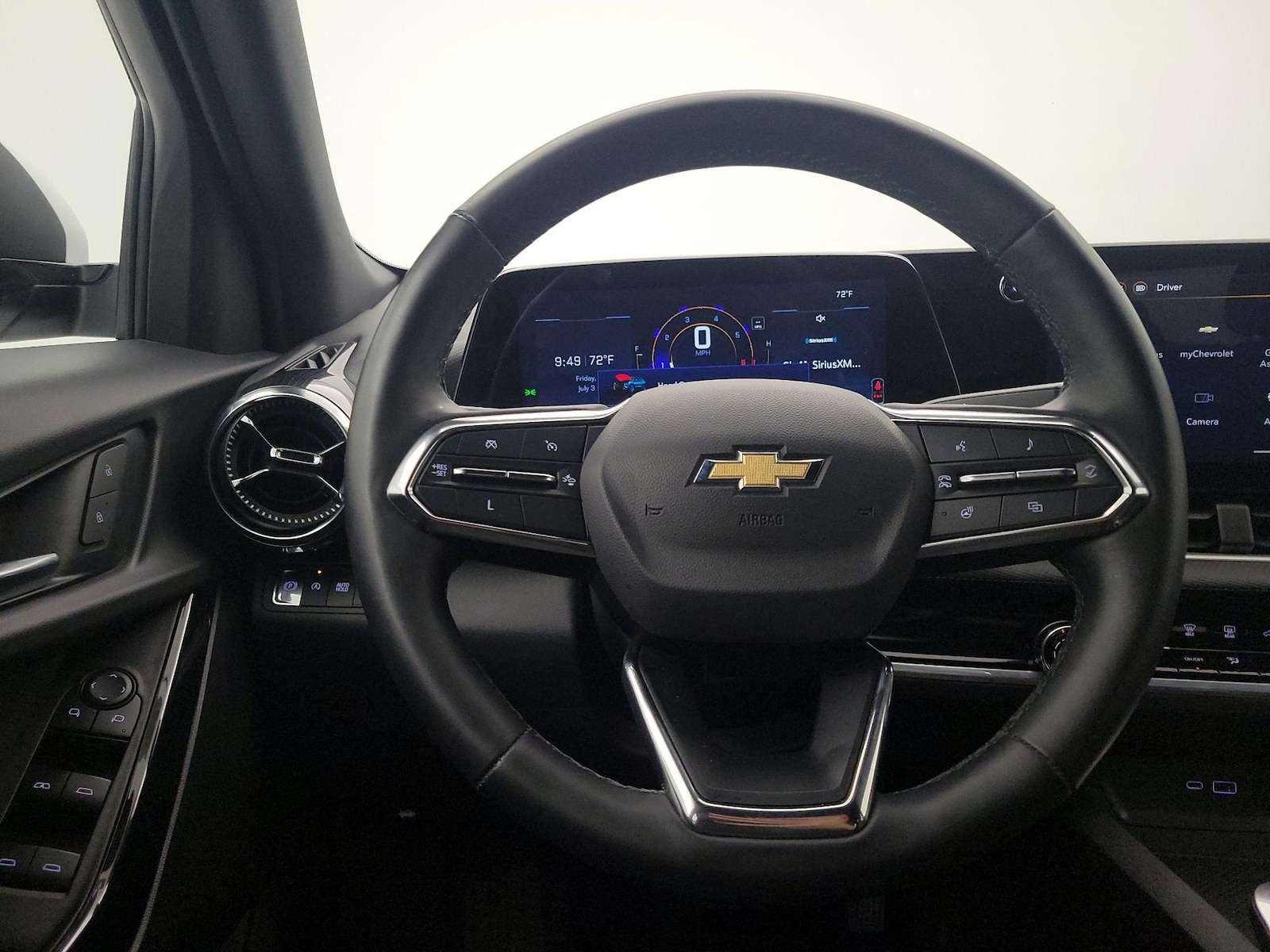 2025 Chevrolet Equinox LT - Photo 11
