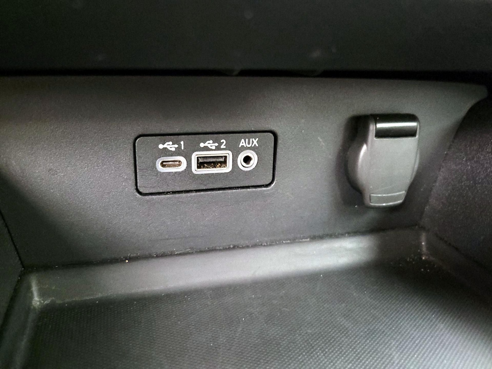 2025 Nissan Altima SV - Photo 19