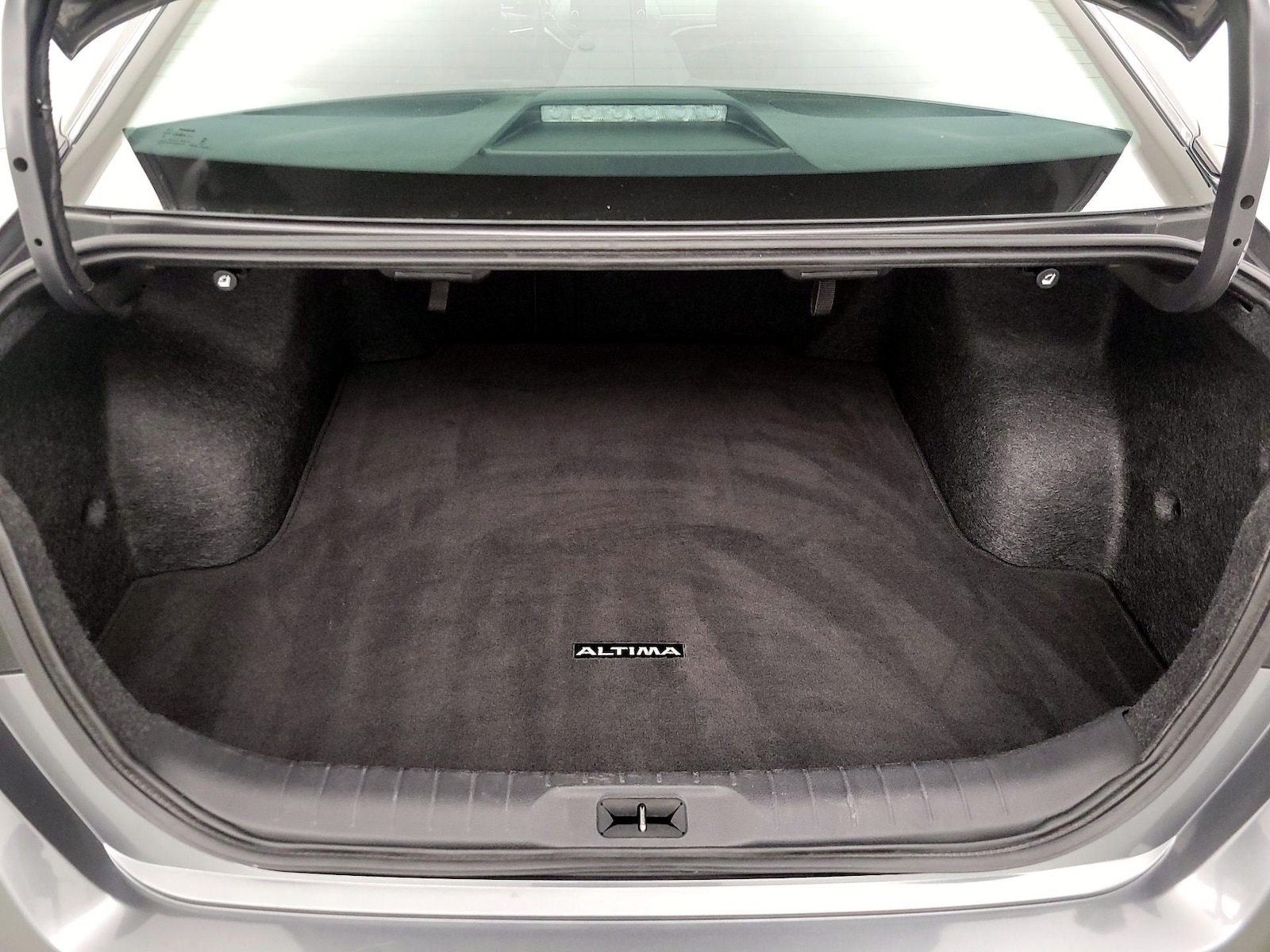 2025 Nissan Altima SV - Photo 21