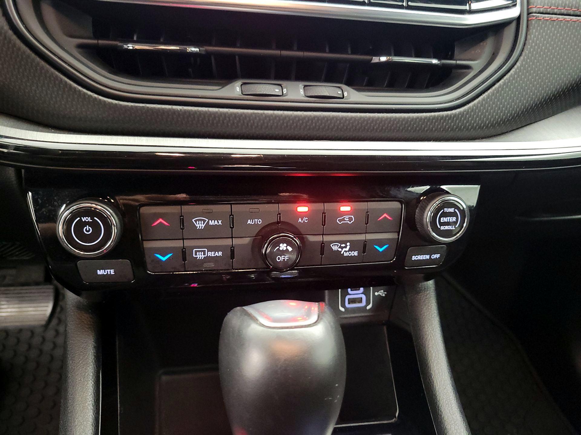 Thumbnail: 2025 Jeep Compass - 14