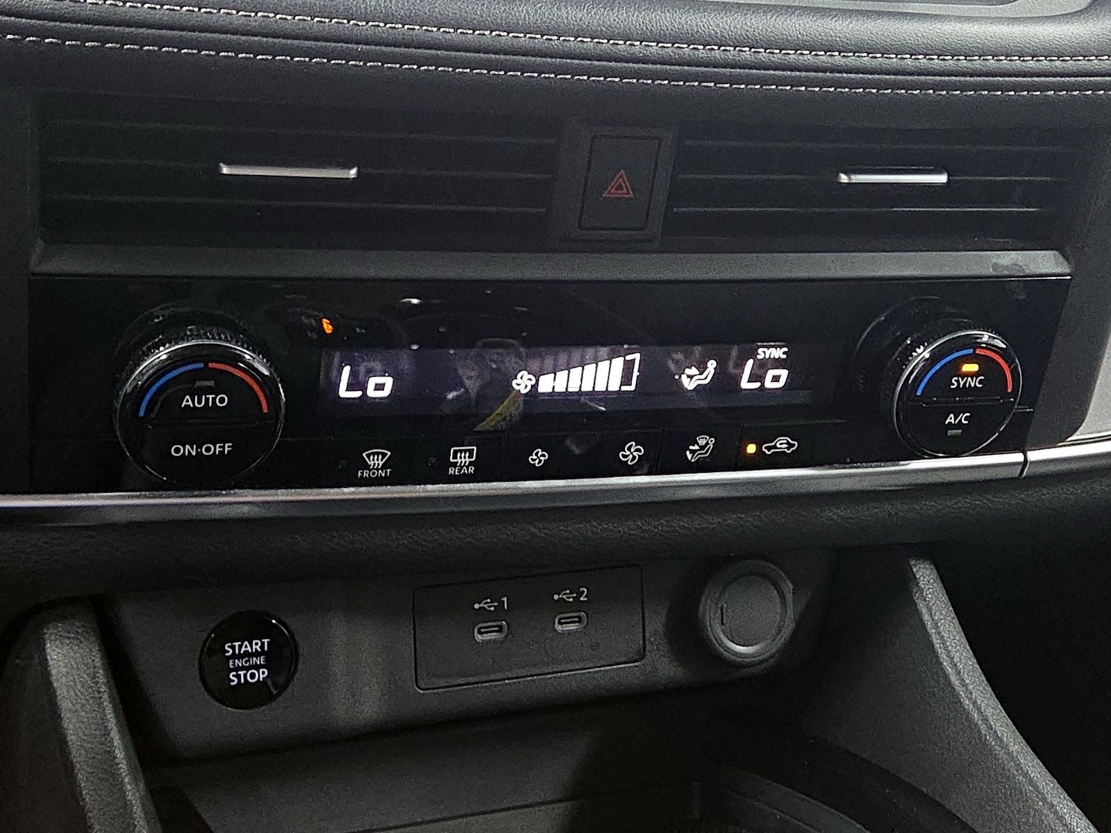 2025 Nissan Rogue SV - Photo 17