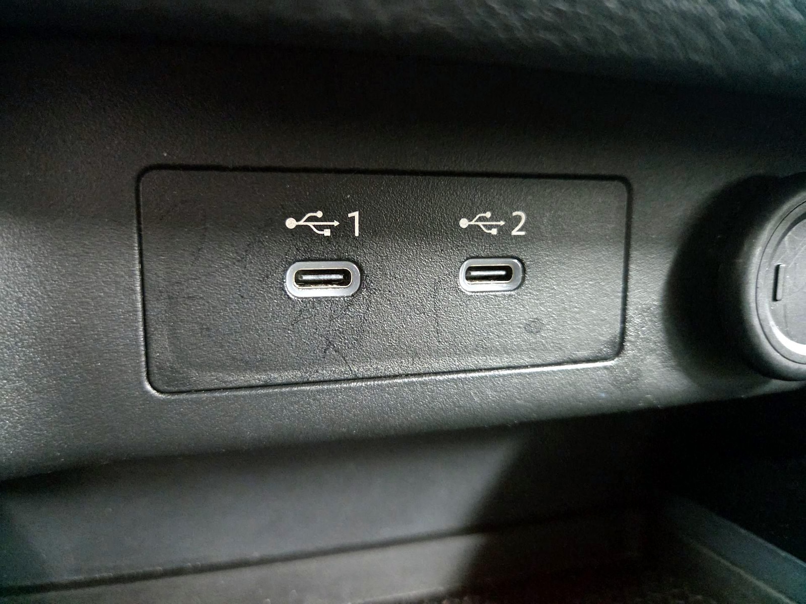 2025 Nissan Rogue SV - Photo 19