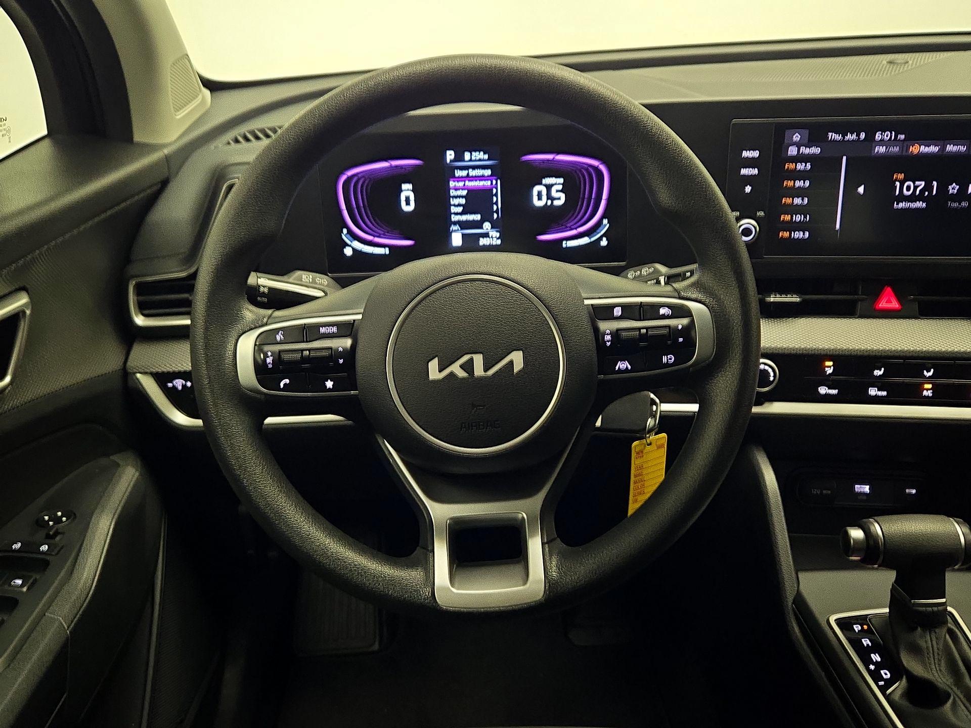 Thumbnail: 2025 Kia Sportage - 10