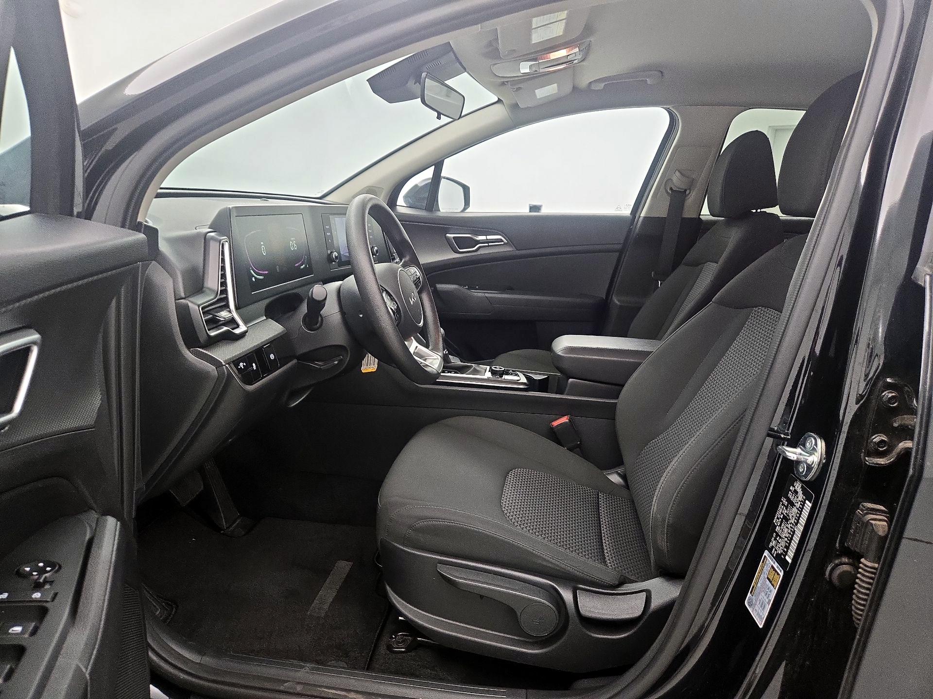 Thumbnail: 2025 Kia Sportage - 11