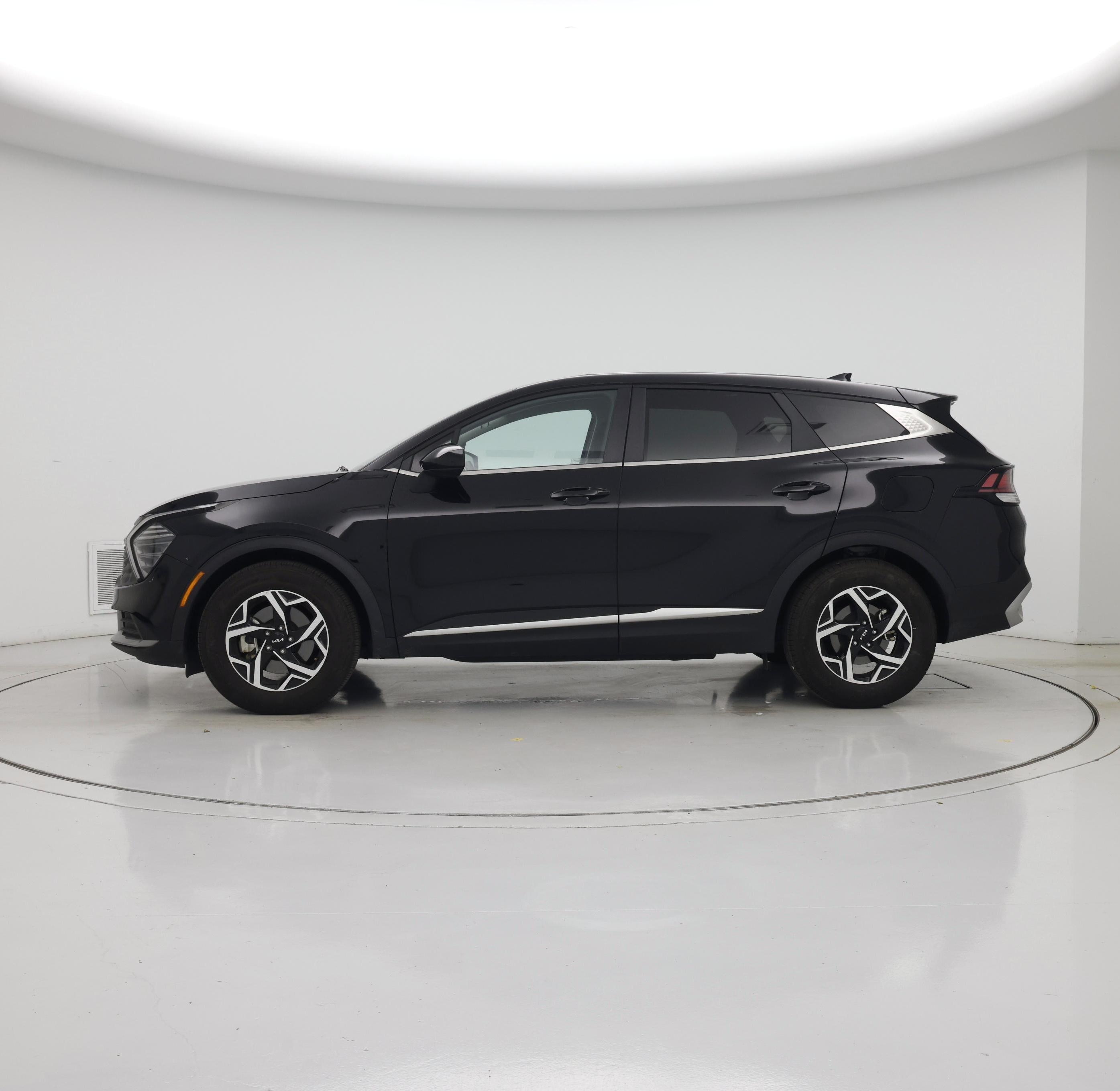 Thumbnail: 2025 Kia Sportage - 3