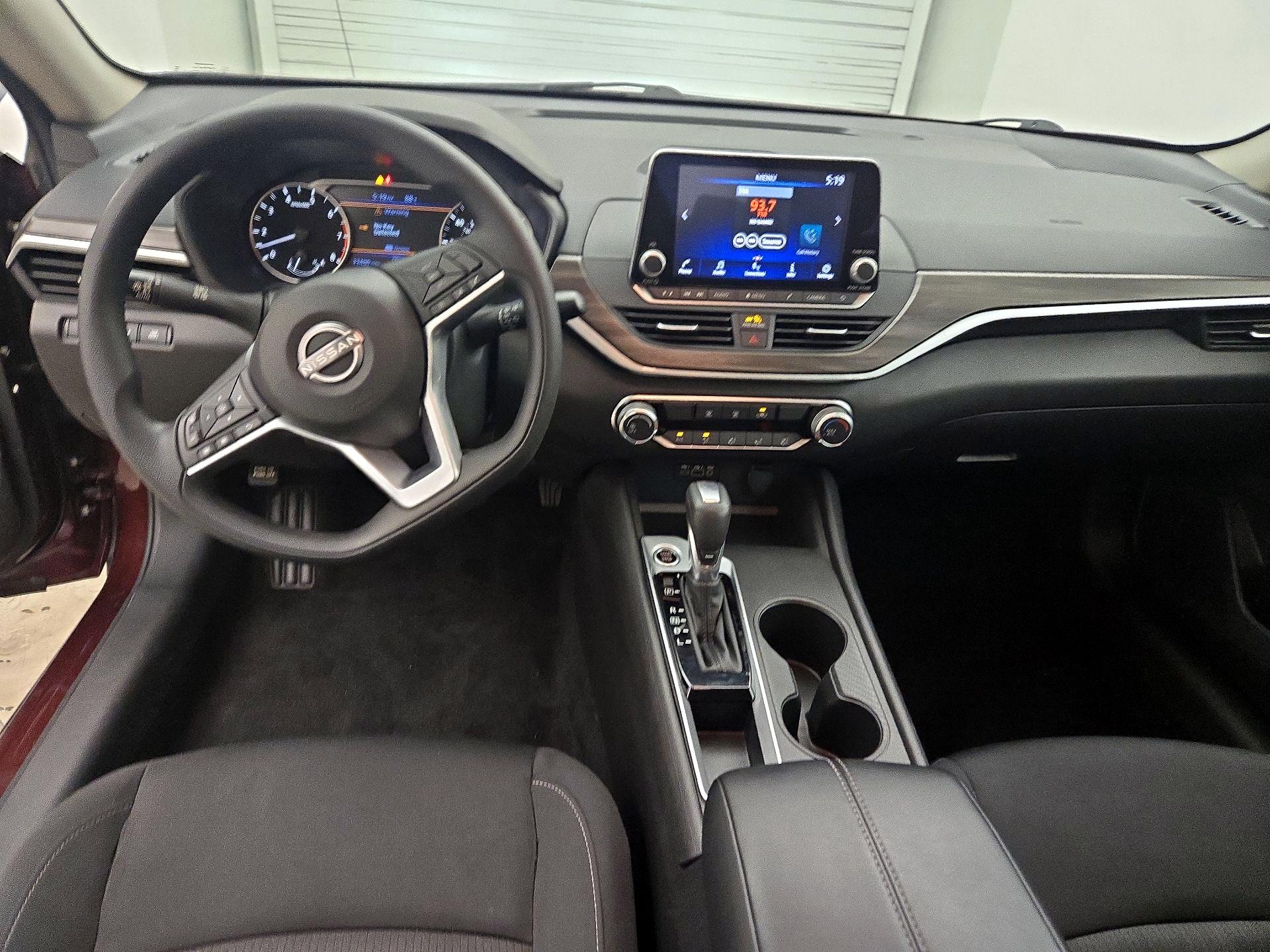 Thumbnail: 2025 Nissan Altima - 9