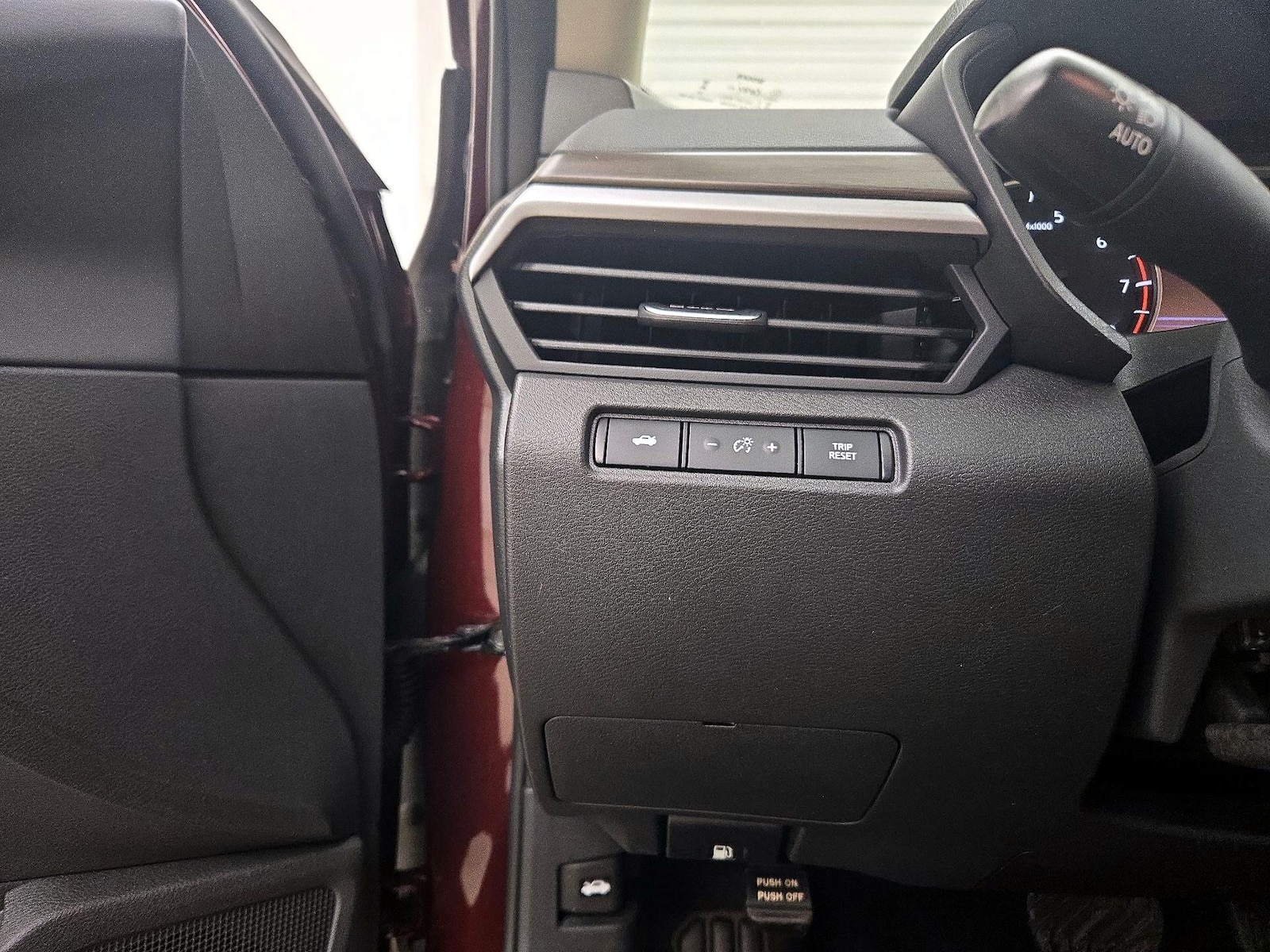 2025 Nissan Altima SV - Photo 14