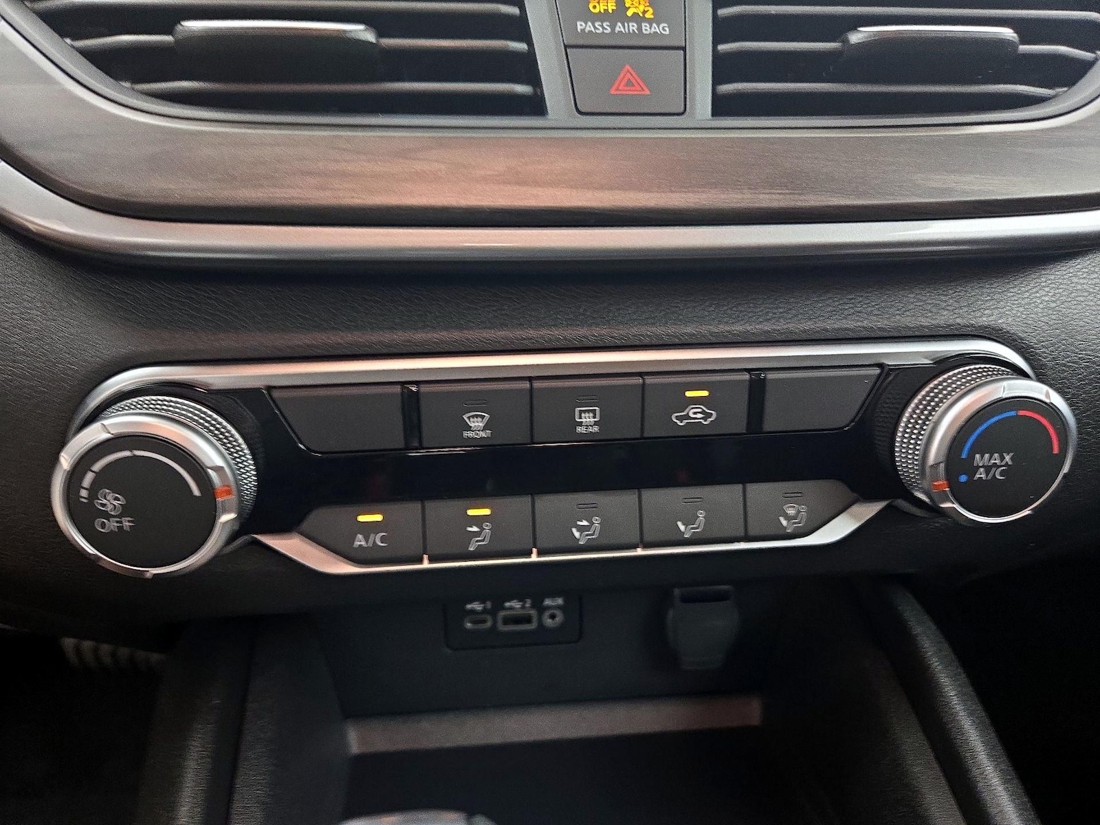 2025 Nissan Altima SV - Photo 17