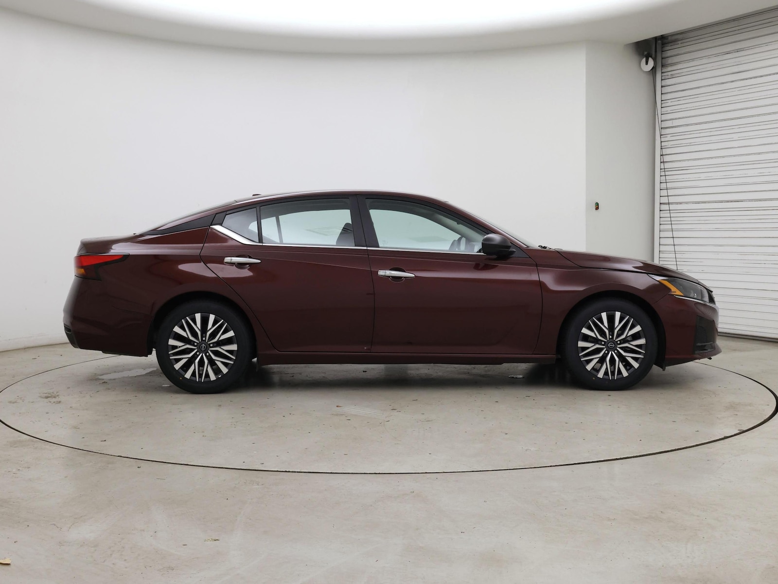 2025 Nissan Altima SV - Photo 8