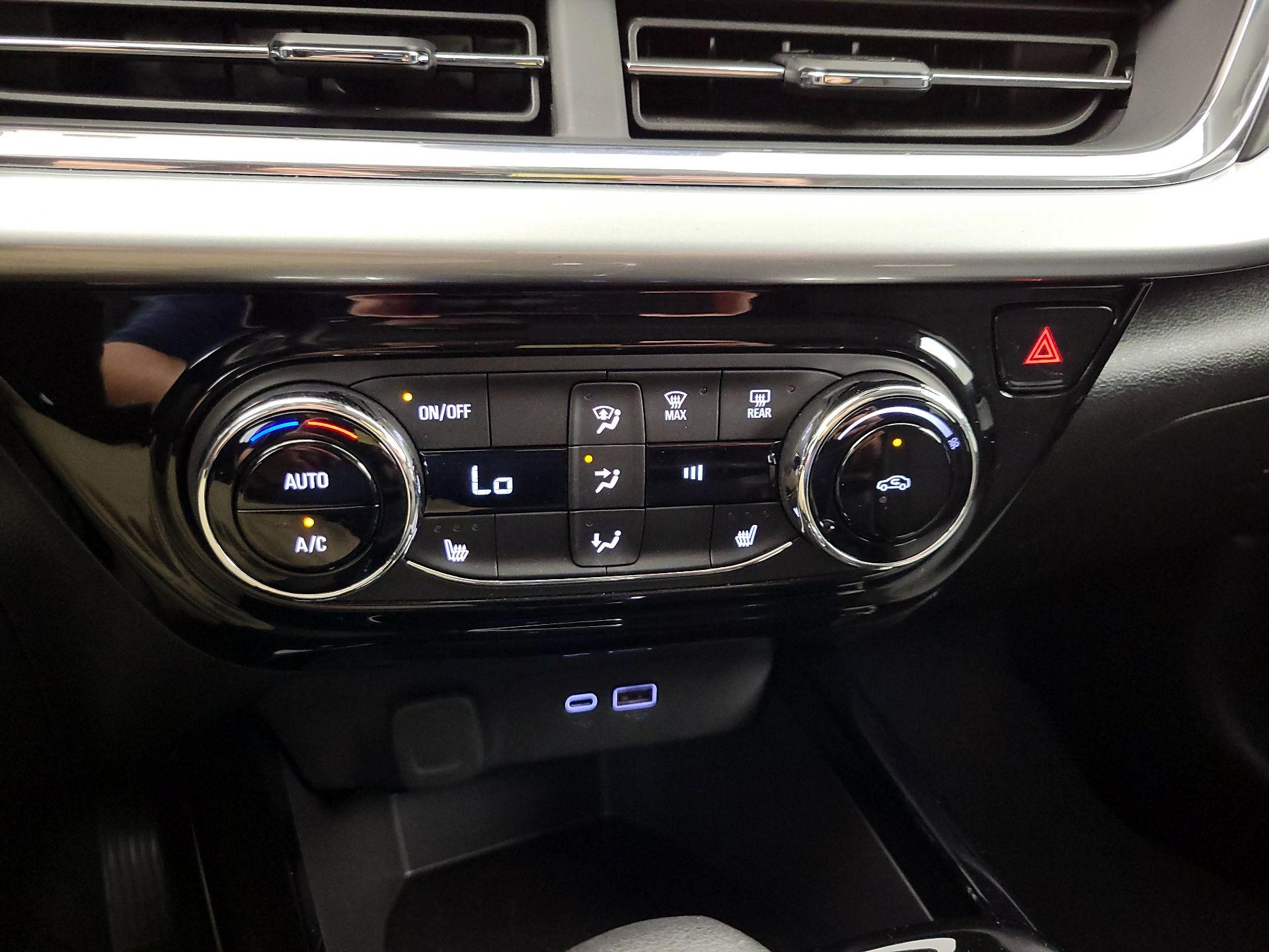 Thumbnail: 2025 Chevrolet Trax - 16