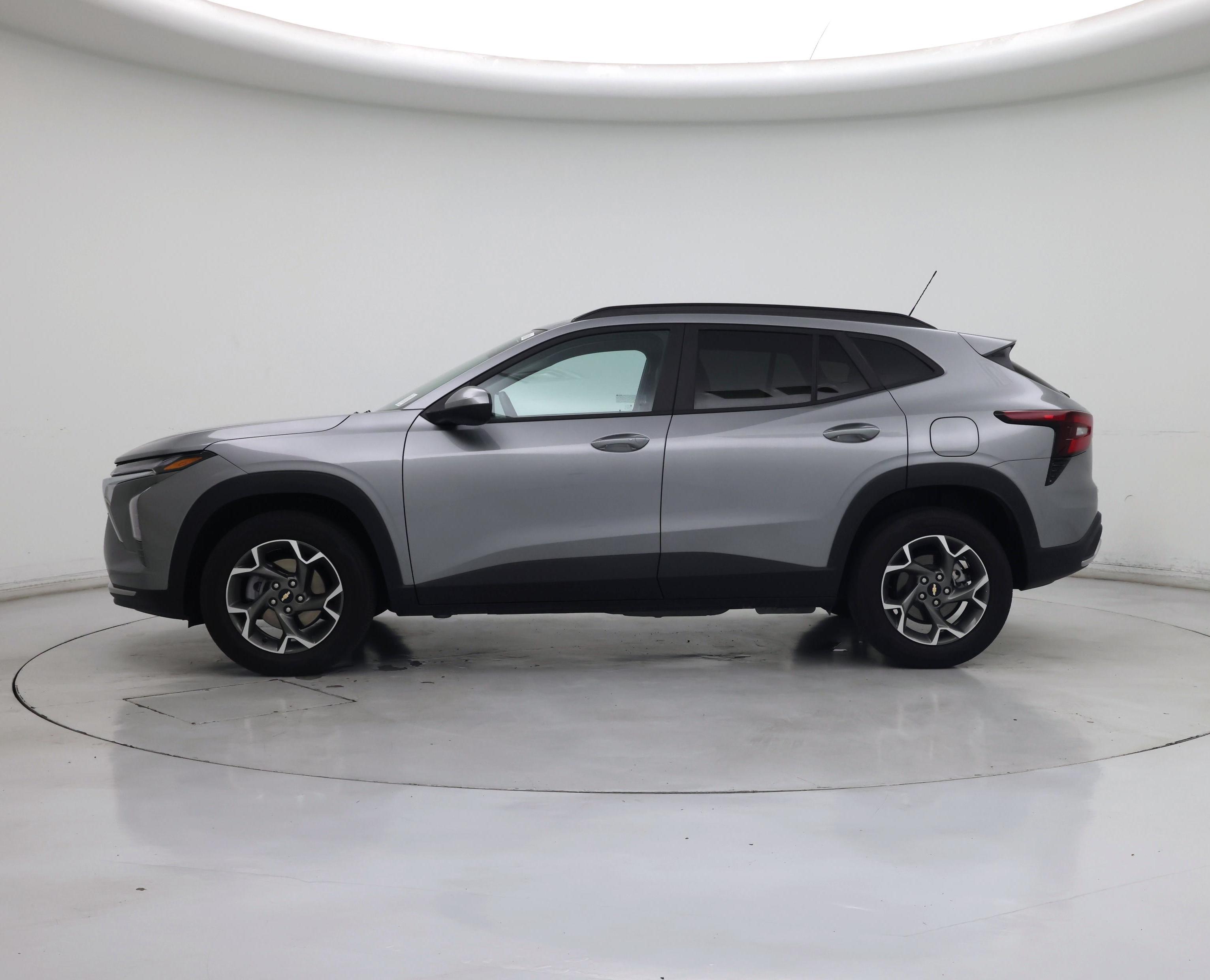 Thumbnail: 2025 Chevrolet Trax - 3