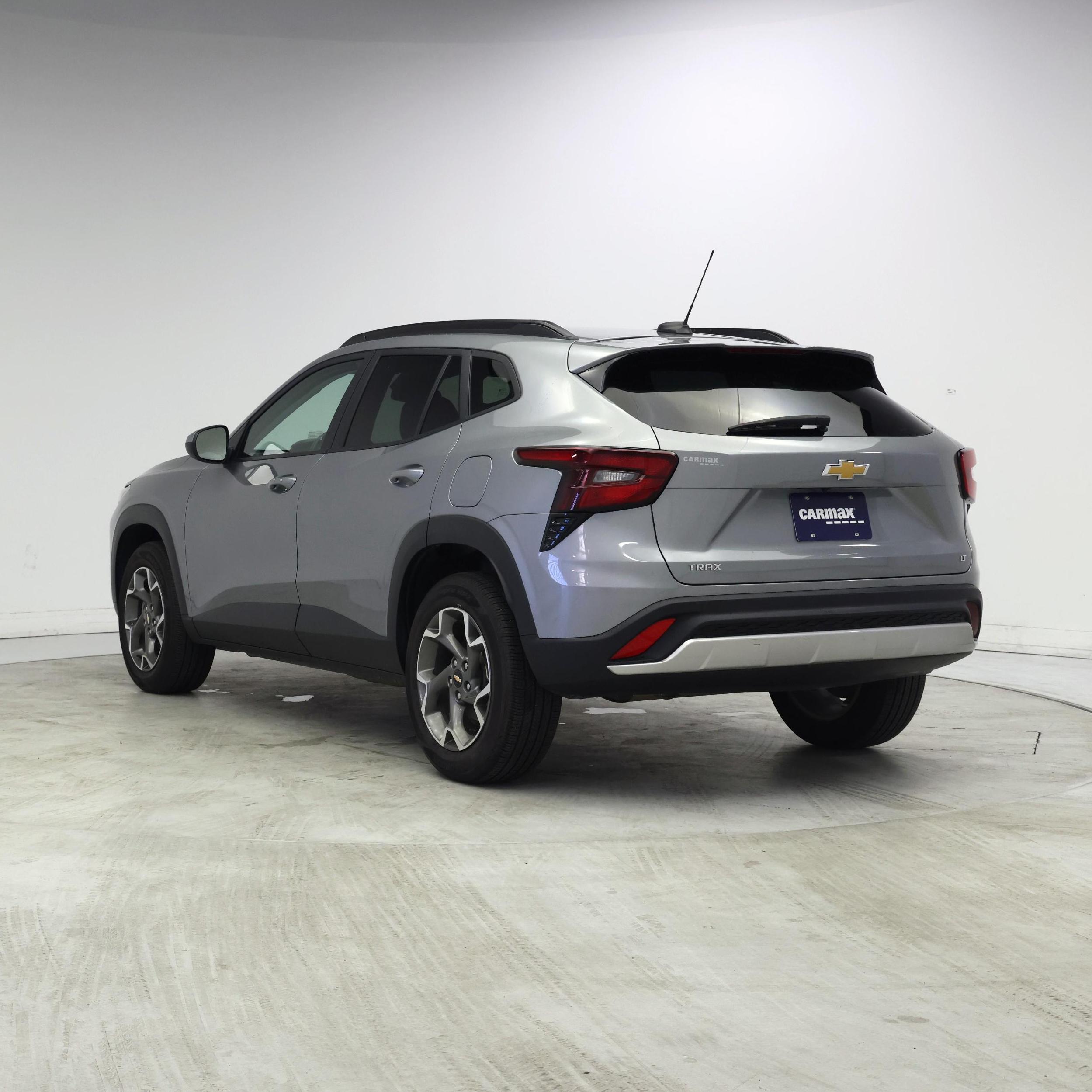 Thumbnail: 2025 Chevrolet Trax - 2