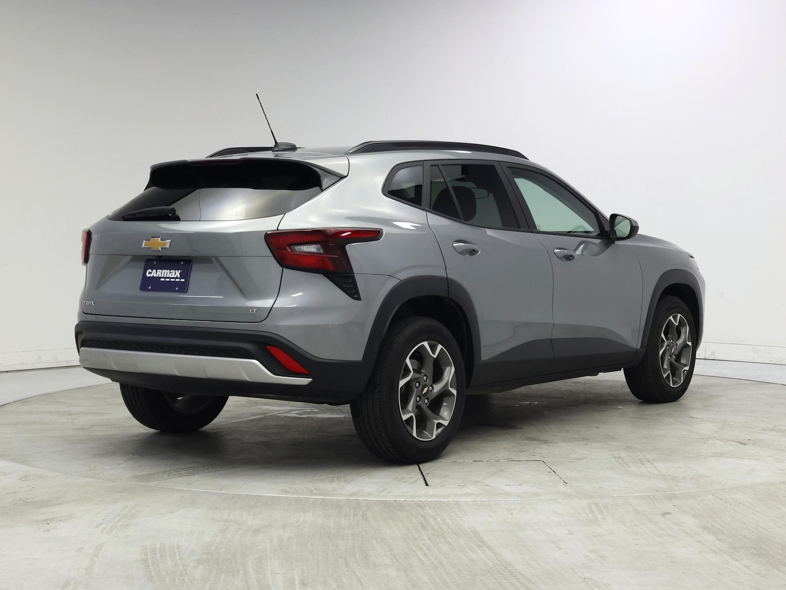 2025 Chevrolet Trax LT - Photo 9