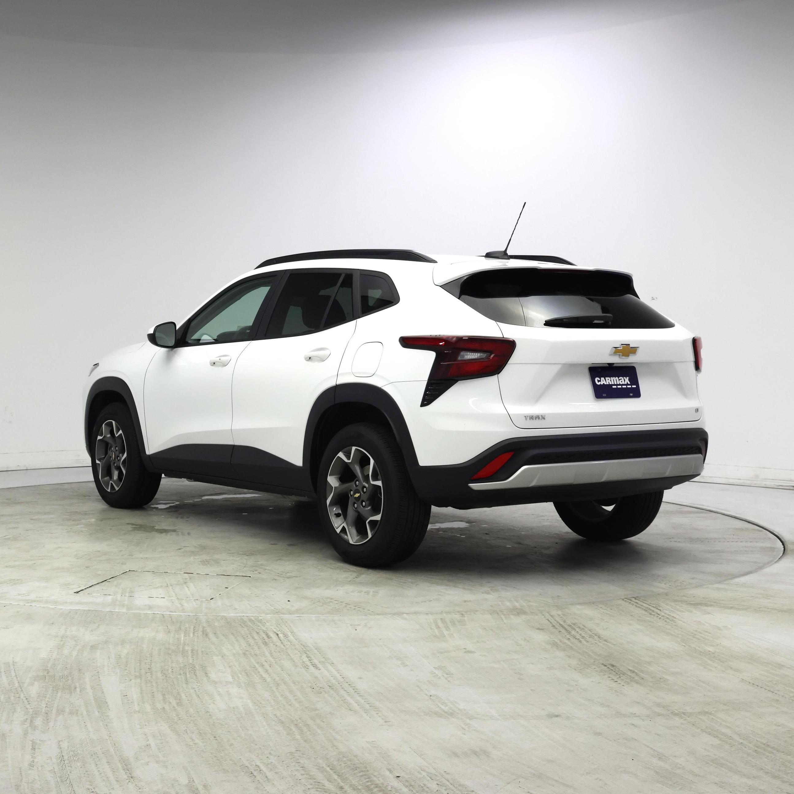 Thumbnail: 2025 Chevrolet Trax - 2