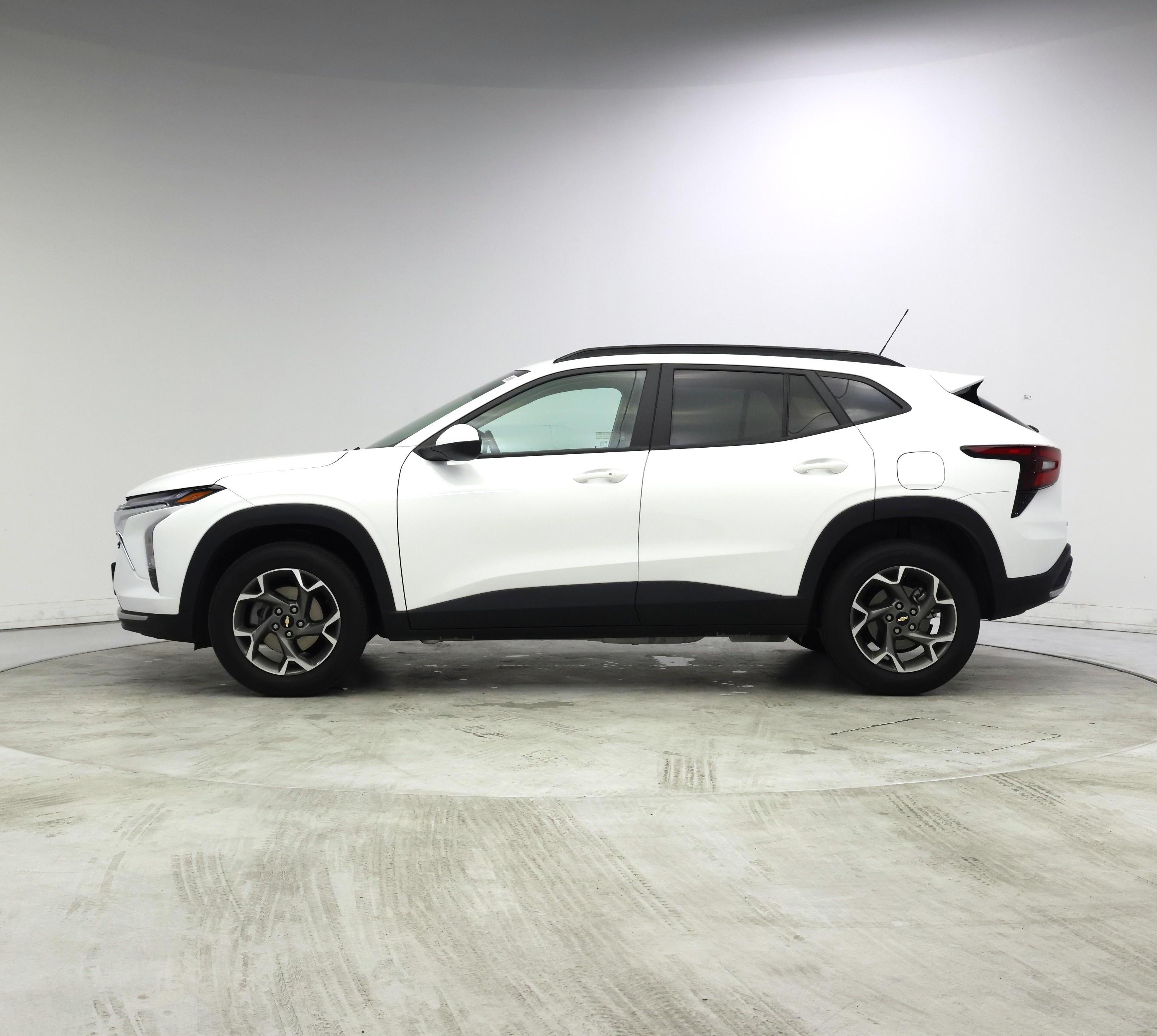 Thumbnail: 2025 Chevrolet Trax - 3