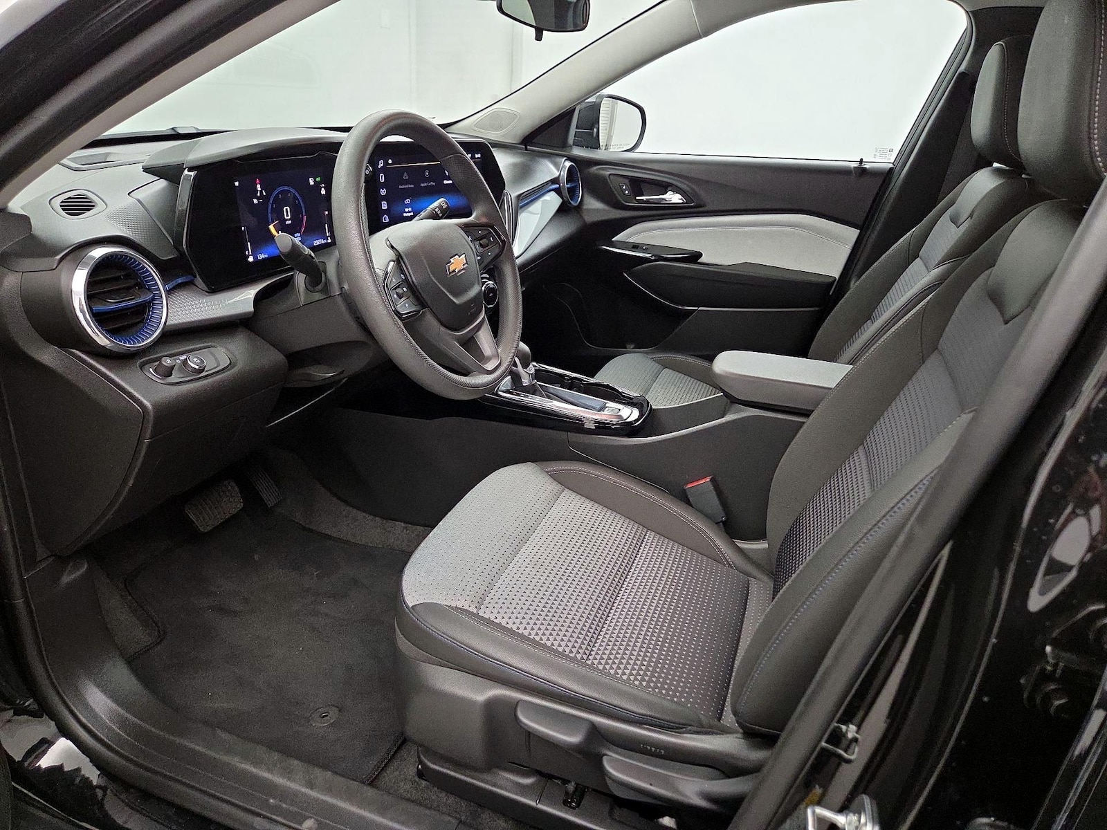 2025 Chevrolet Trax LT - Photo 20
