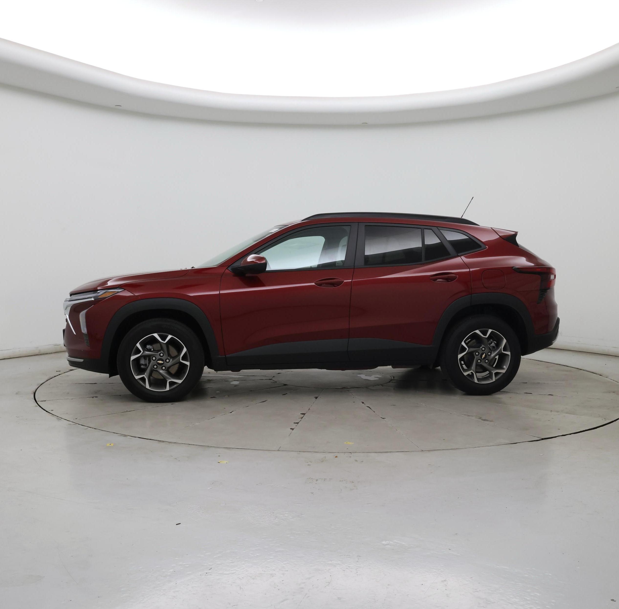 Thumbnail: 2025 Chevrolet Trax - 3