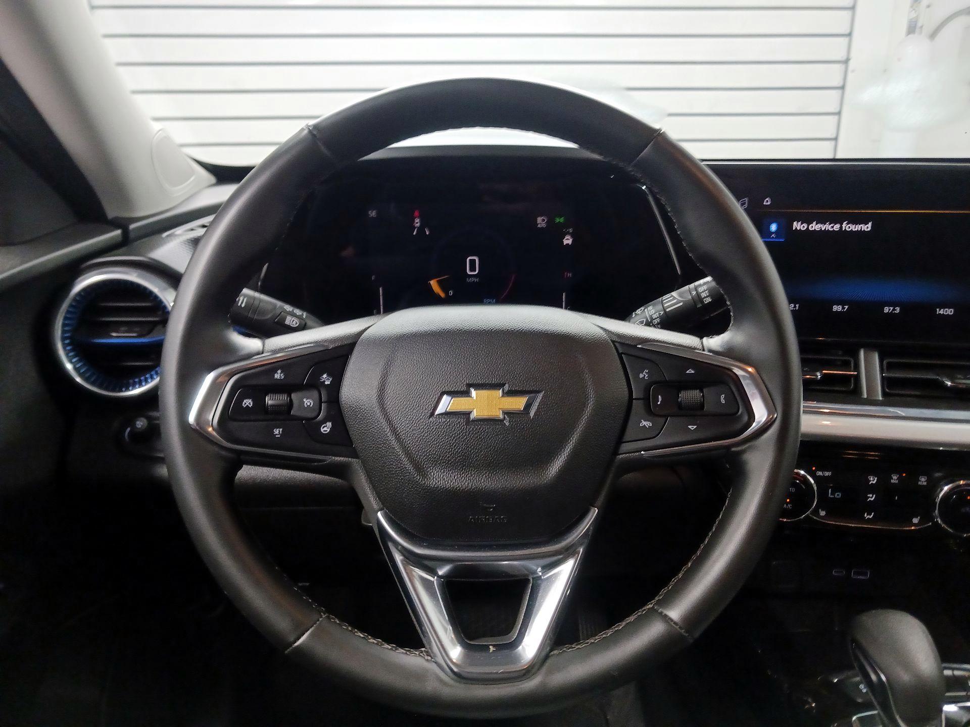 Thumbnail: 2025 Chevrolet Trax - 10