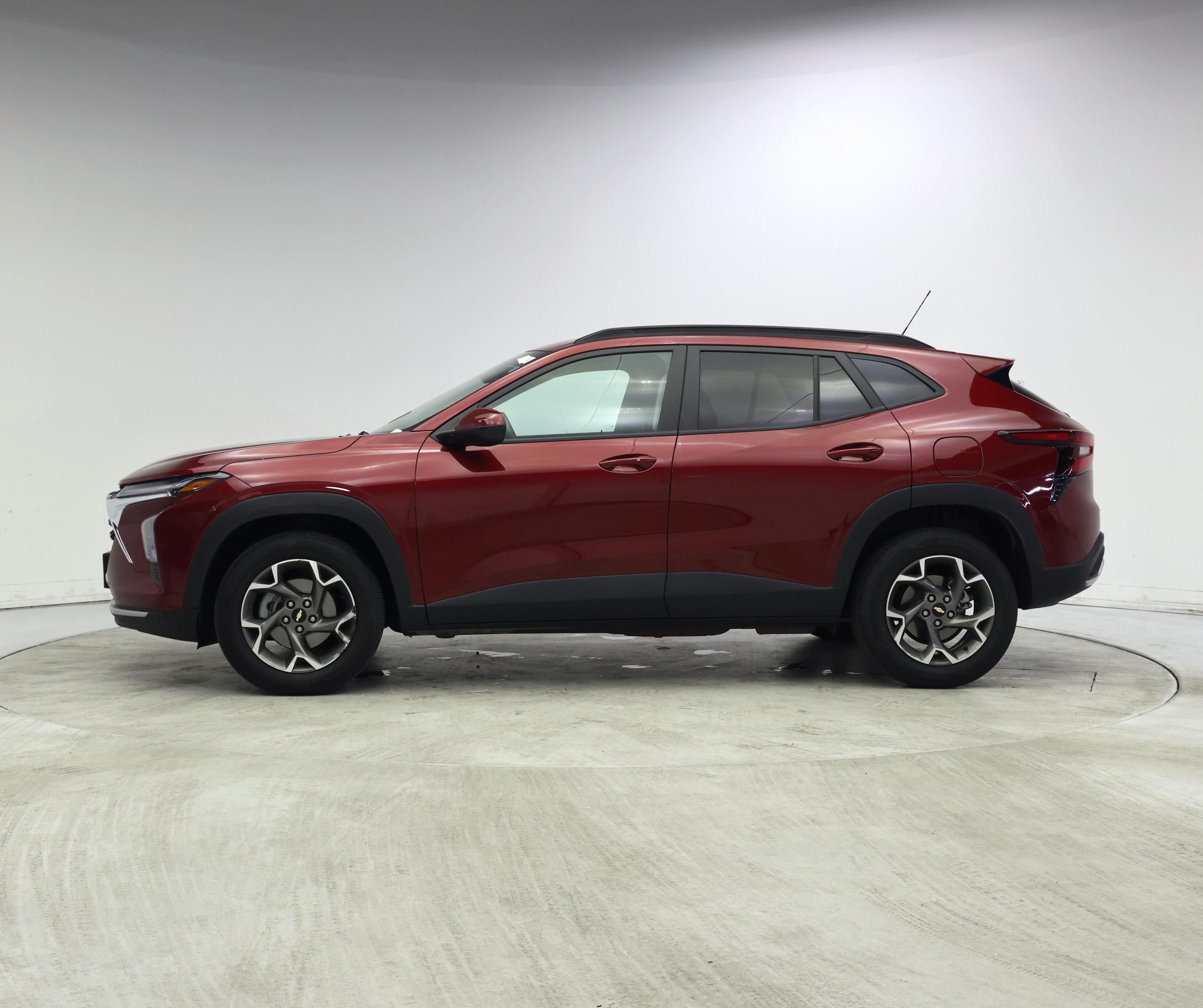 Thumbnail: 2025 Chevrolet Trax - 3