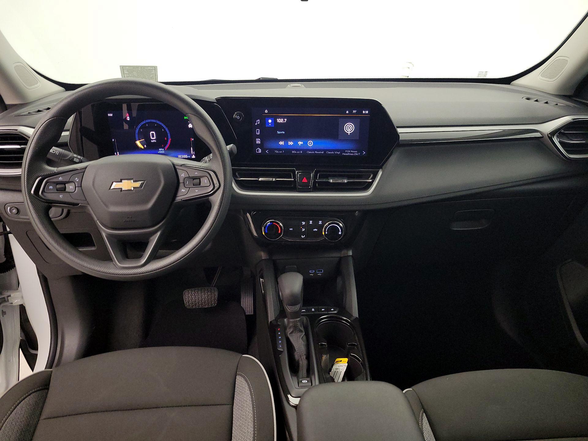 Thumbnail: 2025 Chevrolet TrailBlazer - 9