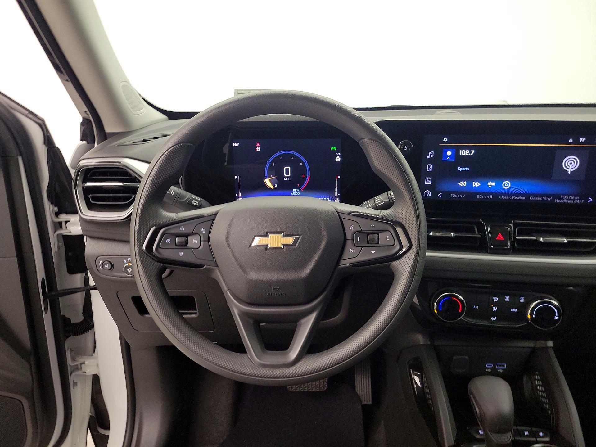 Thumbnail: 2025 Chevrolet TrailBlazer - 10