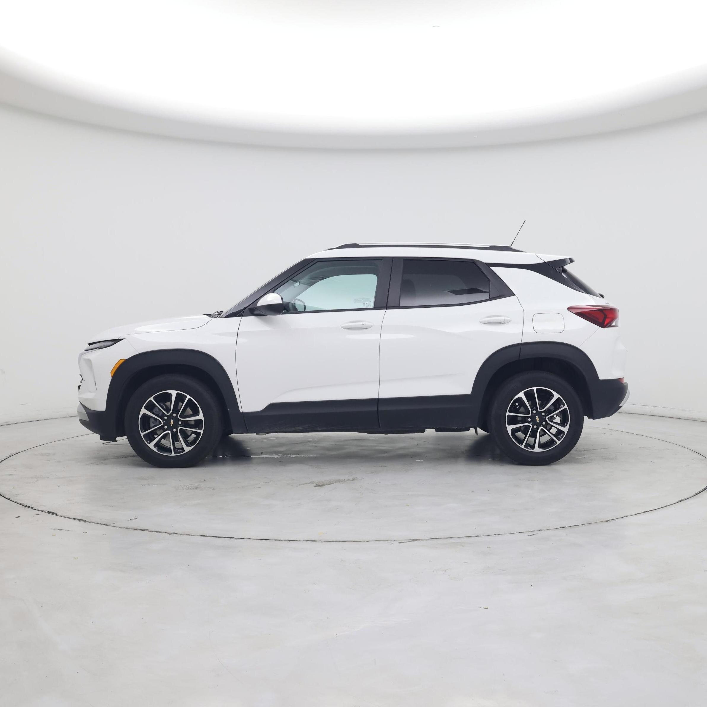 Thumbnail: 2025 Chevrolet TrailBlazer - 3