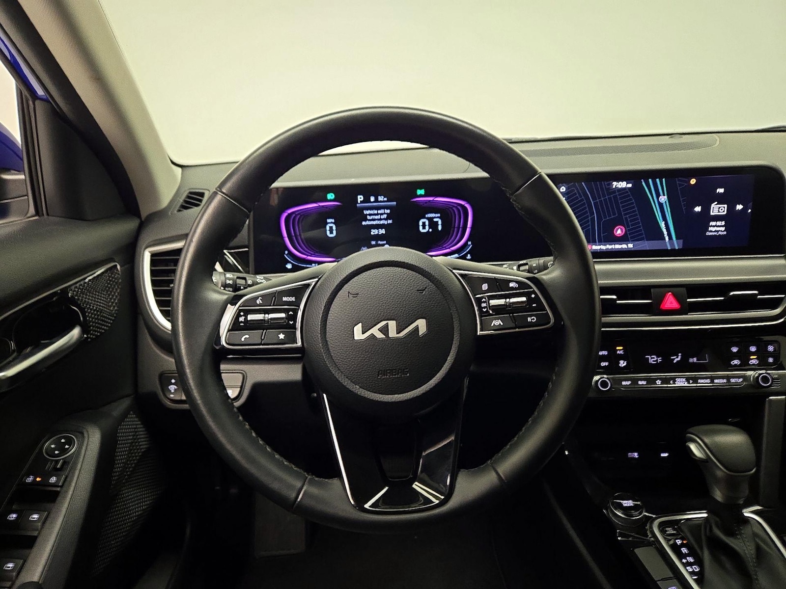 2025 Kia Seltos S - Photo 11