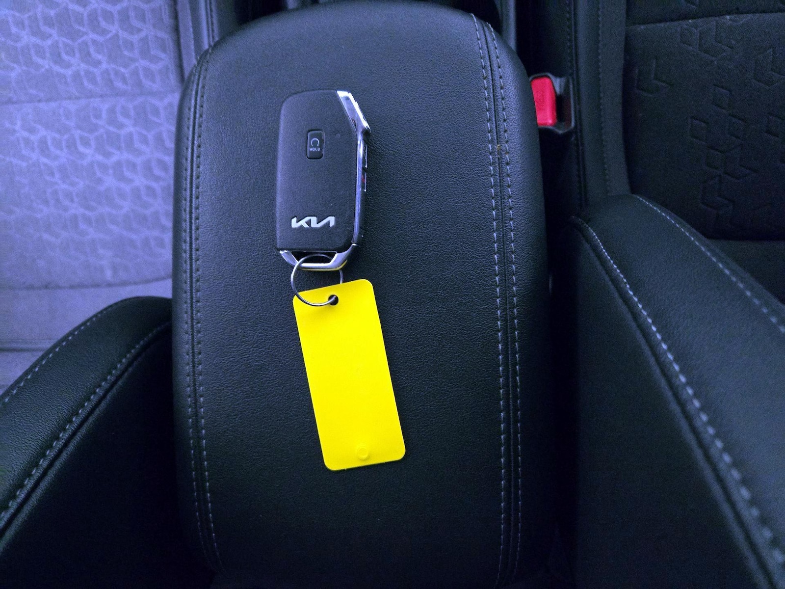 2025 Kia Seltos S - Photo 24