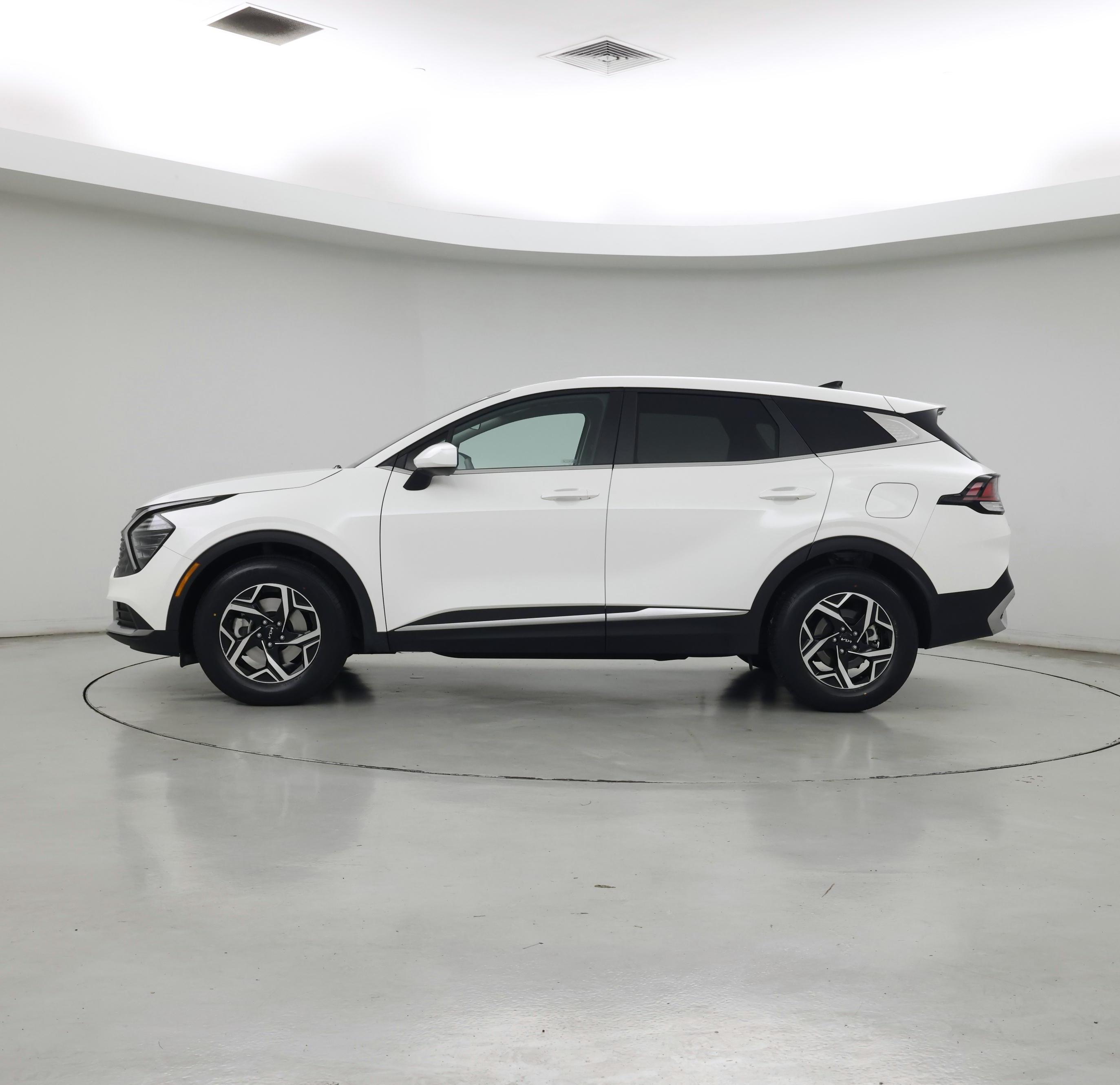Thumbnail: 2025 Kia Sportage - 3