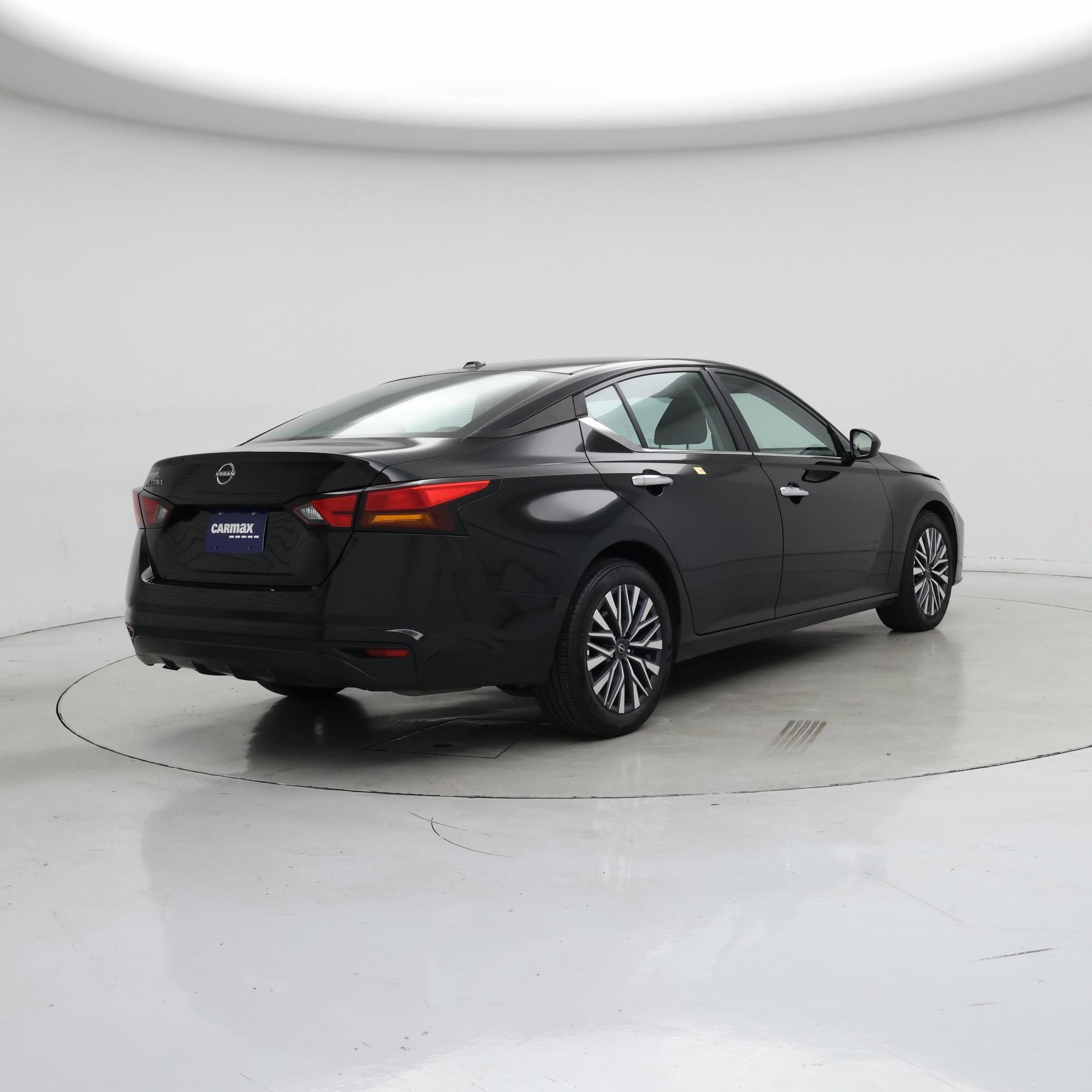 Thumbnail: 2025 Nissan Altima - 8