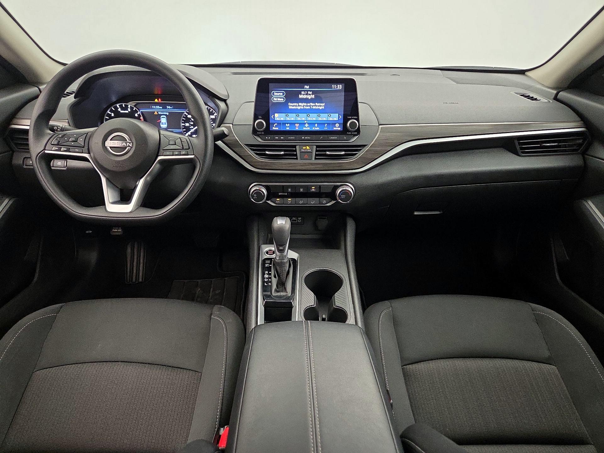 Thumbnail: 2025 Nissan Altima - 9