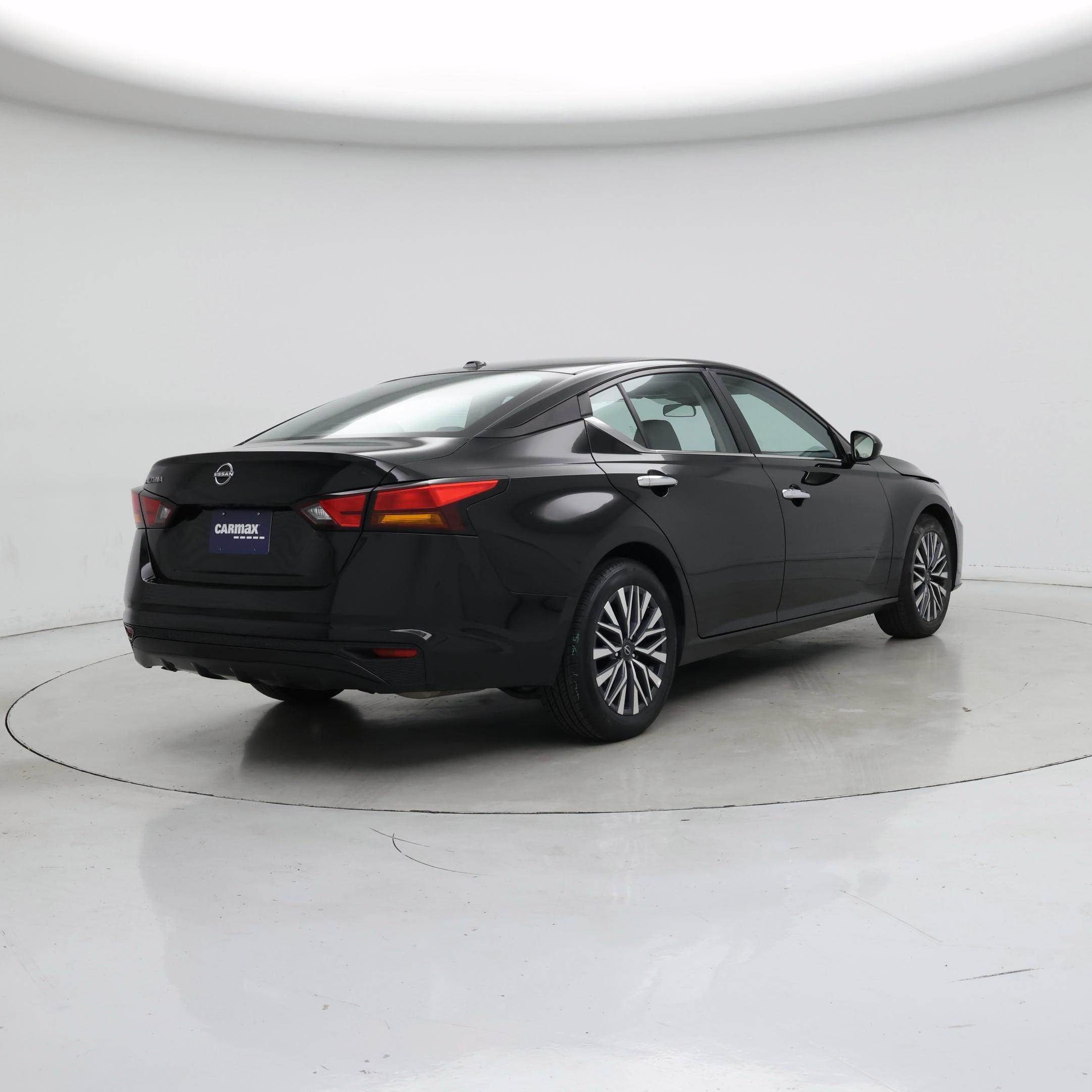 Thumbnail: 2025 Nissan Altima - 8