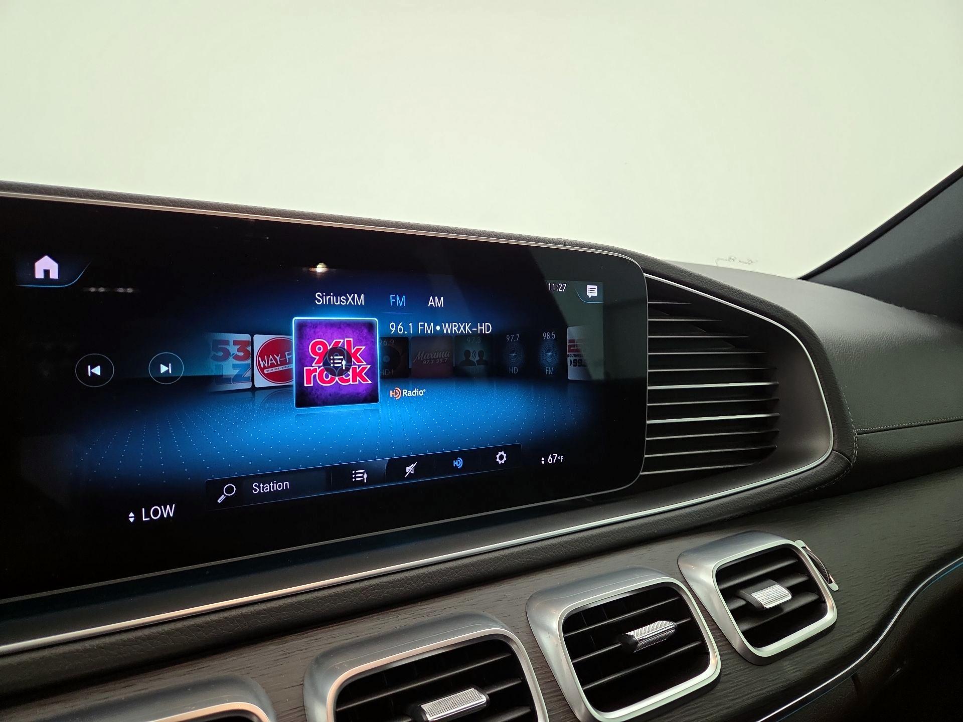 Thumbnail: 2022 Mercedes-Benz GLS - 16