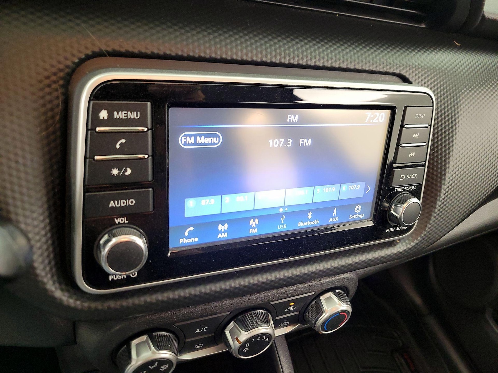 2021 Nissan Kicks S - Photo 16